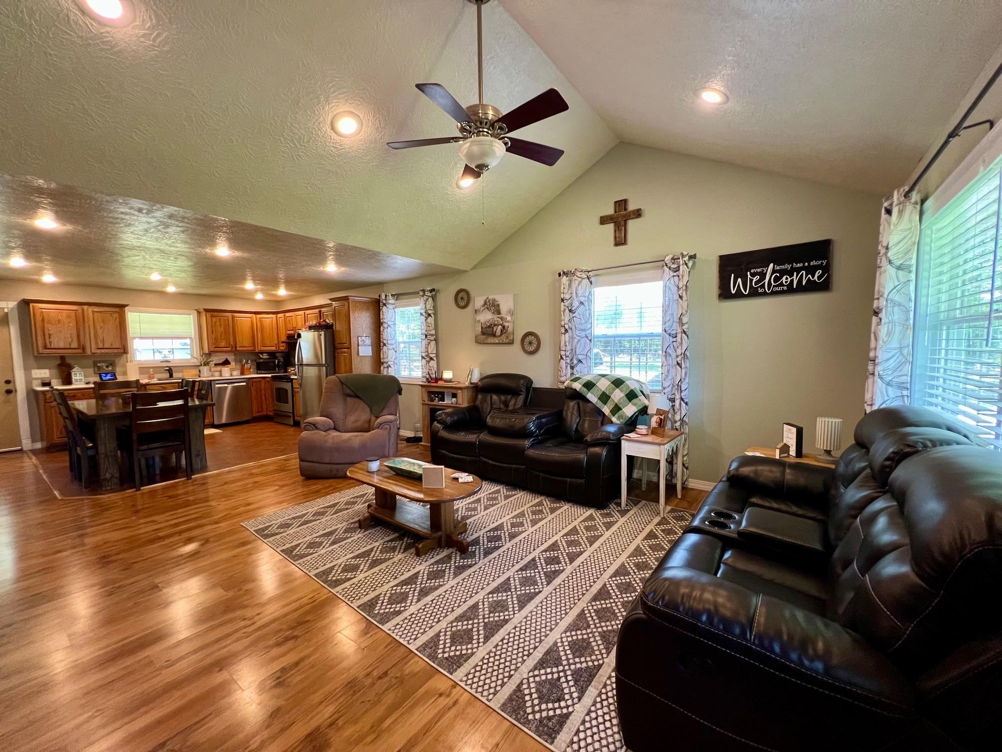 108 Dusty Trail