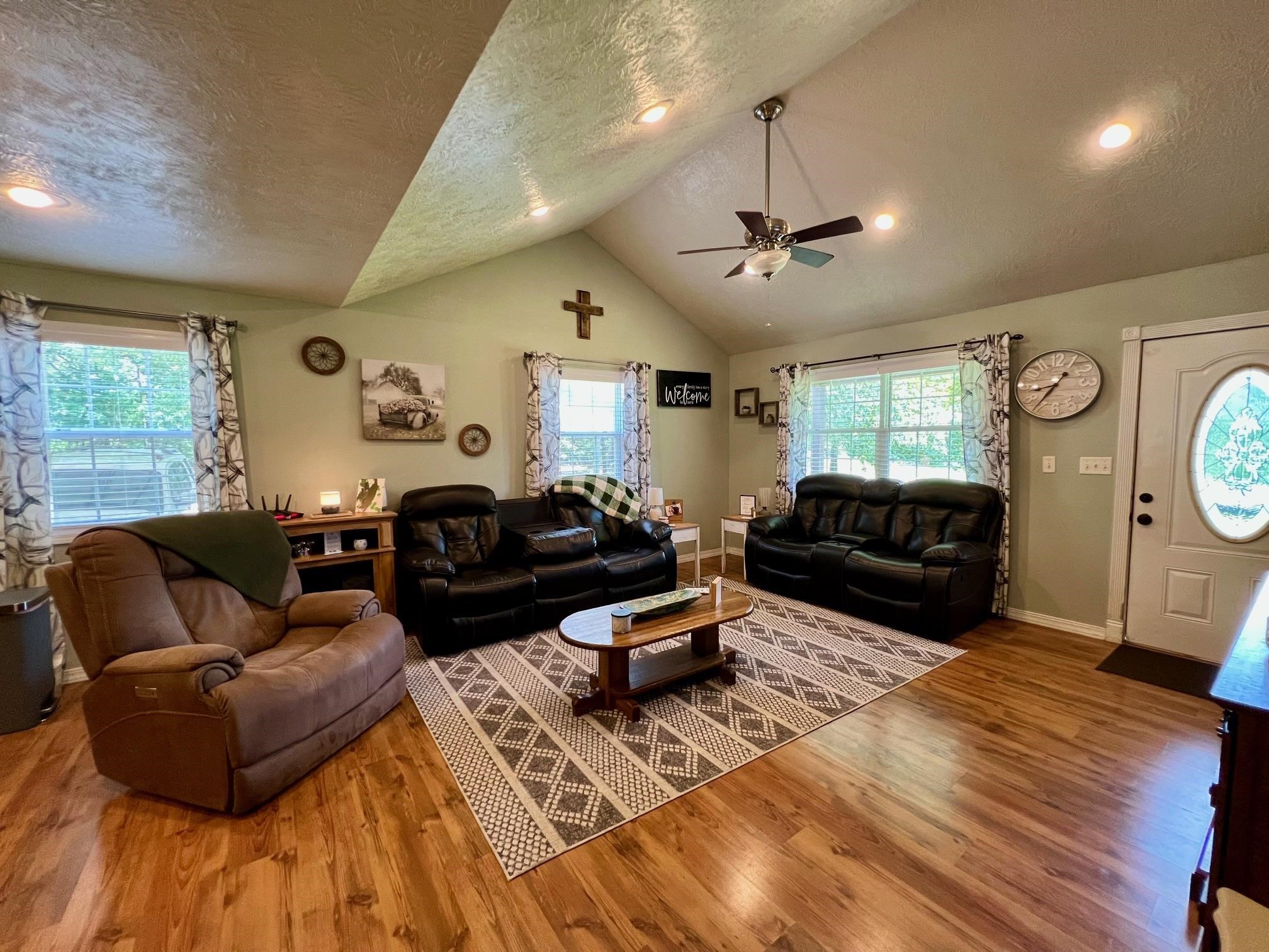 108 Dusty Trail