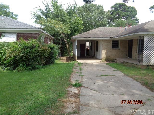 1805 S Van Buren Street