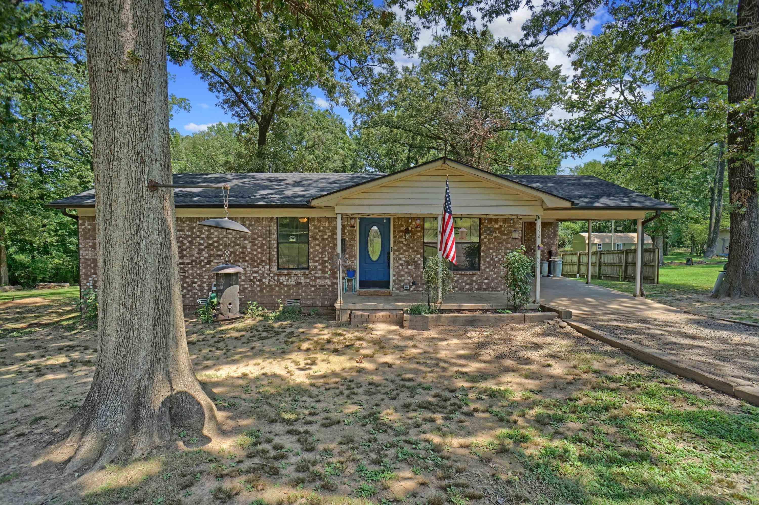 152 Holts Road