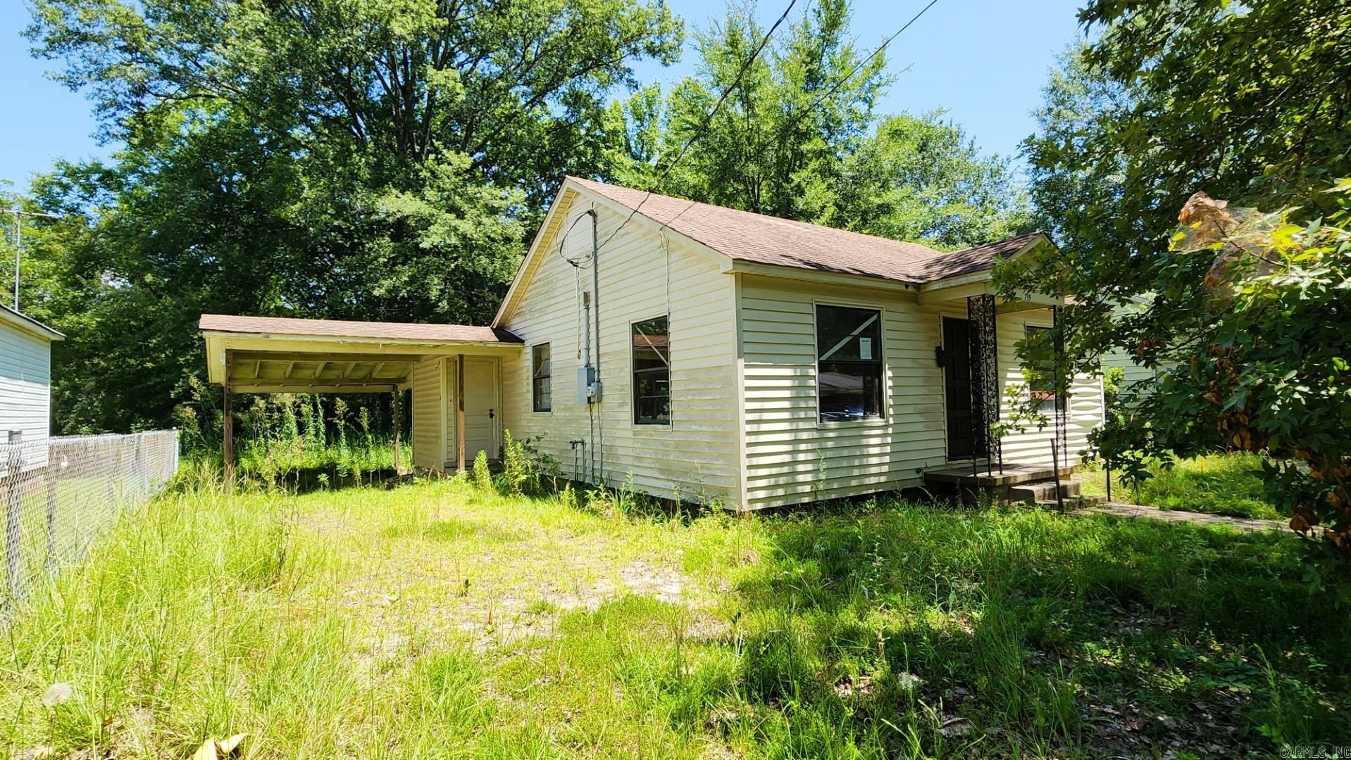 715 Division Street