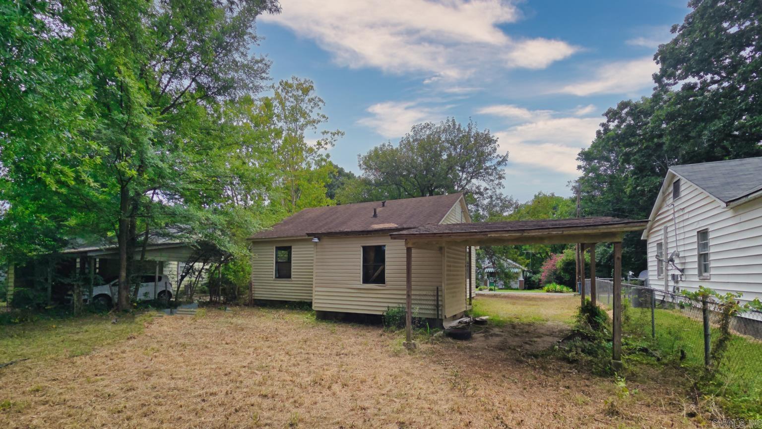 715 Division Street