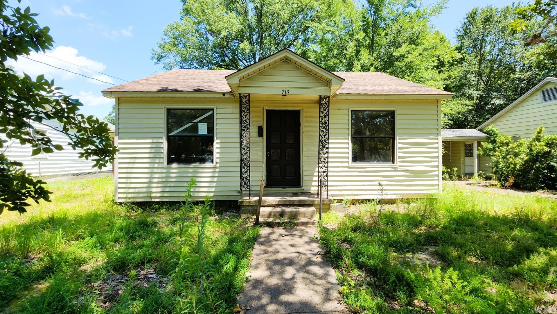 715 Division Street