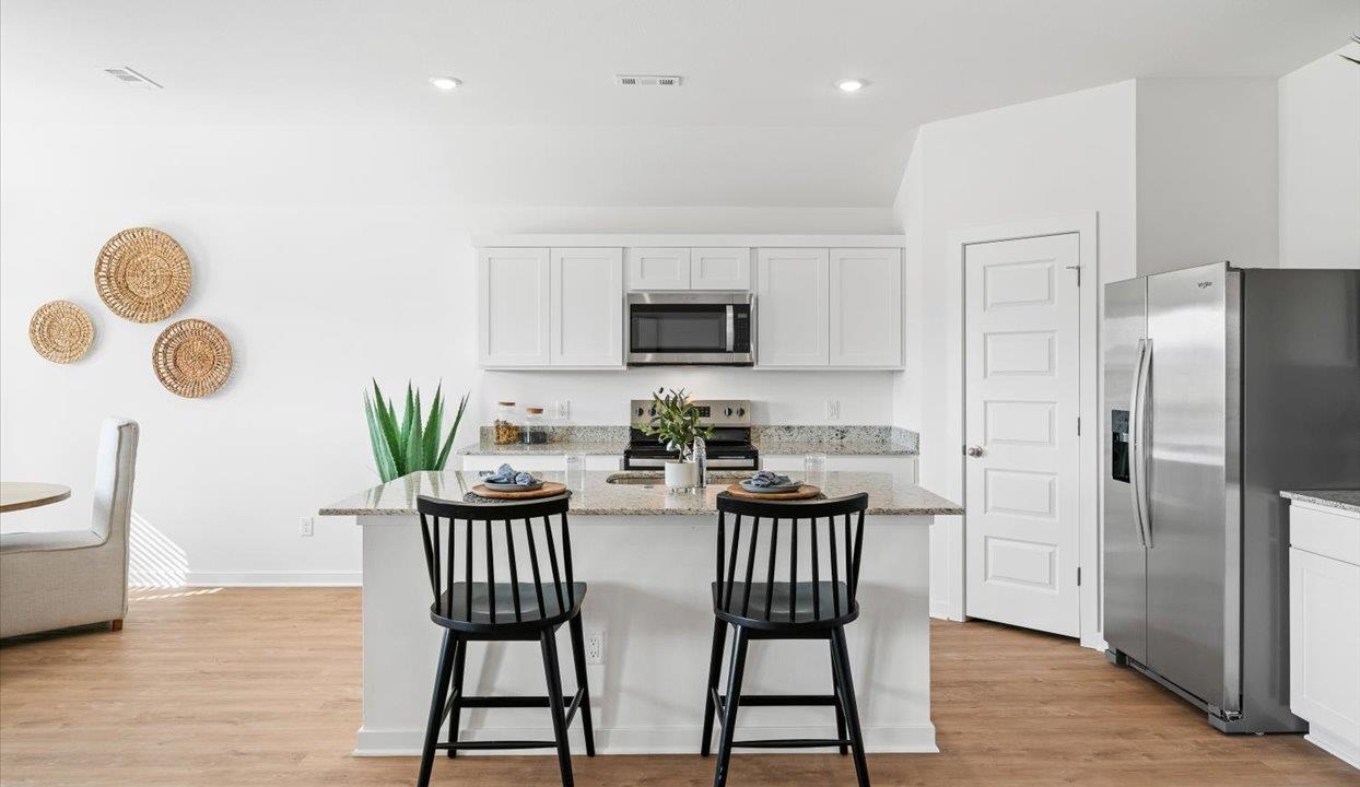 121 E Fredonia Court
