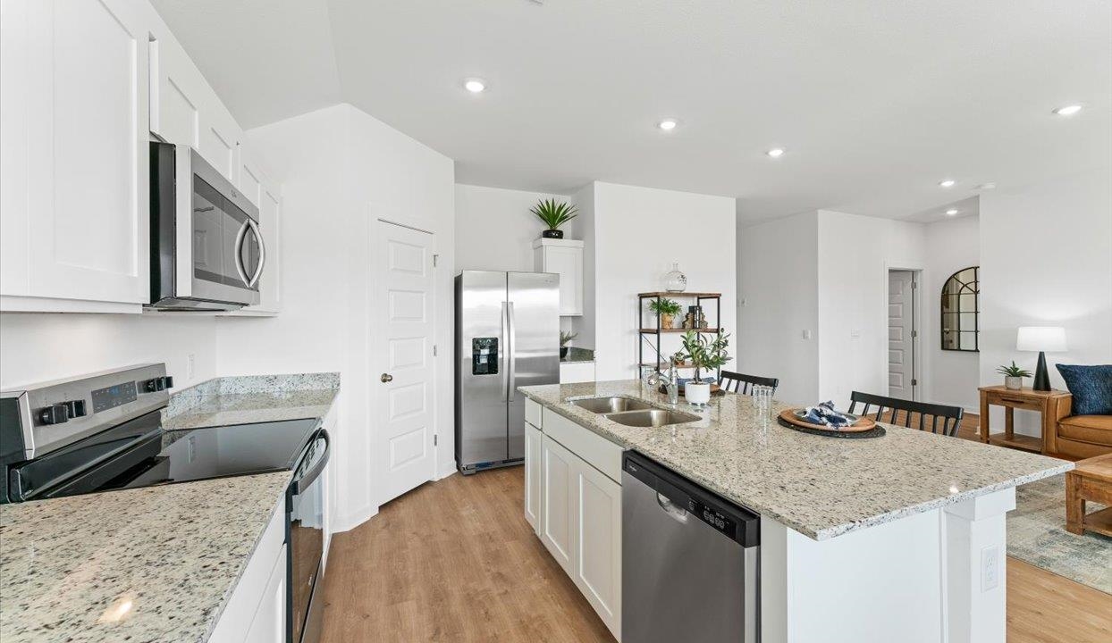 121 E Fredonia Court