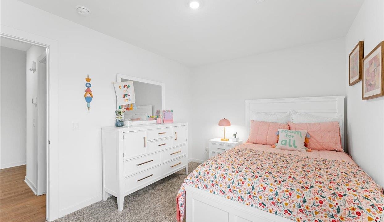 121 E Fredonia Court