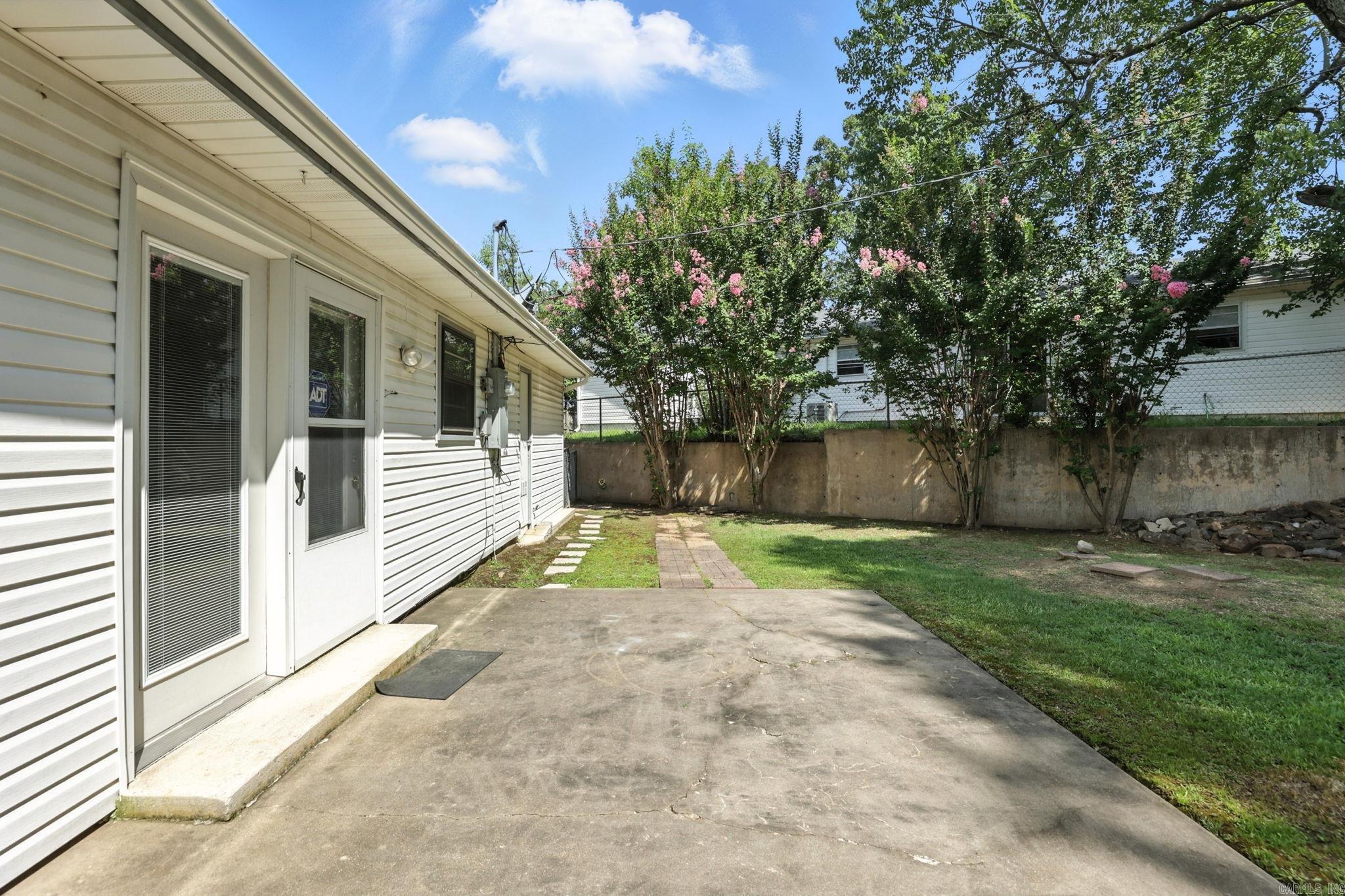 205 Windhill Dr