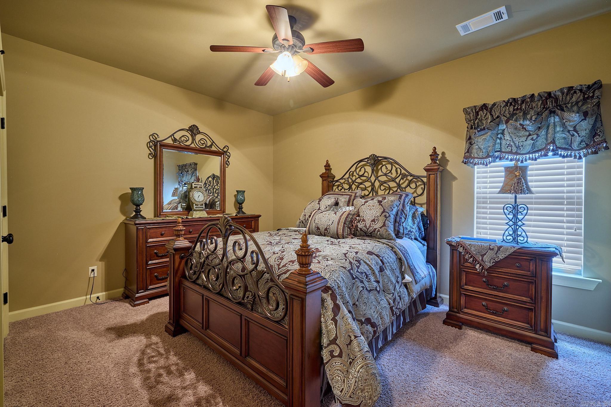 6220 Pierce Manse Loop