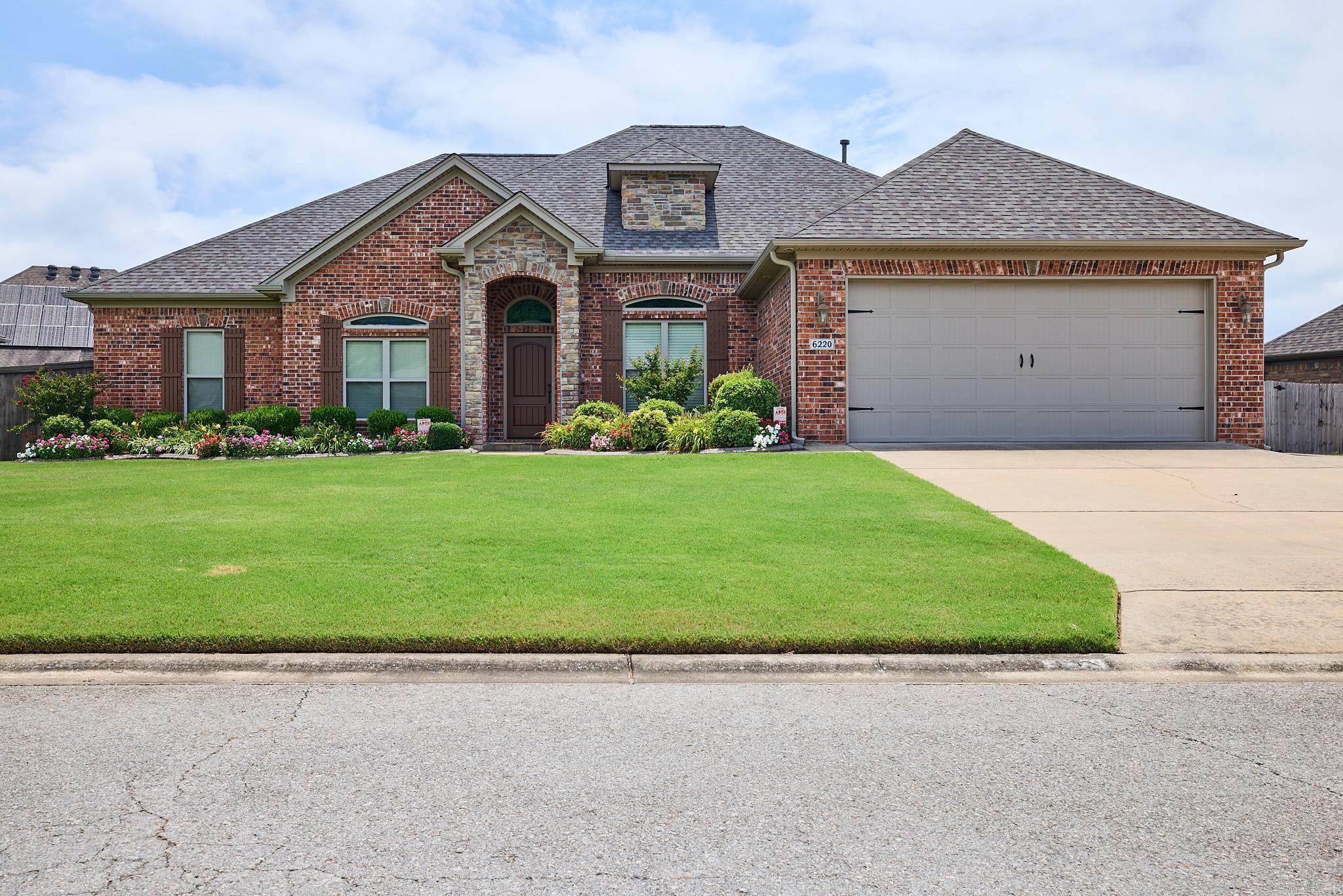 6220 Pierce Manse Loop