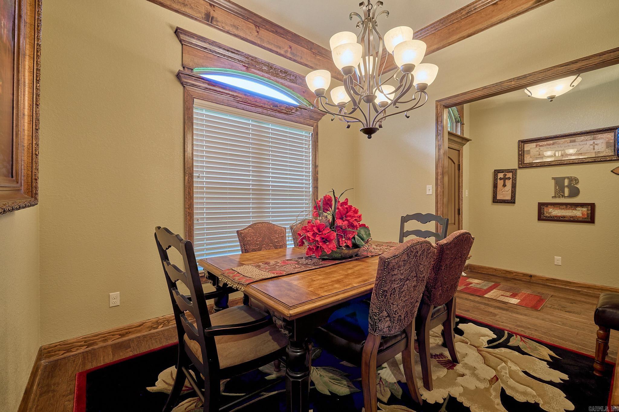 6220 Pierce Manse Loop