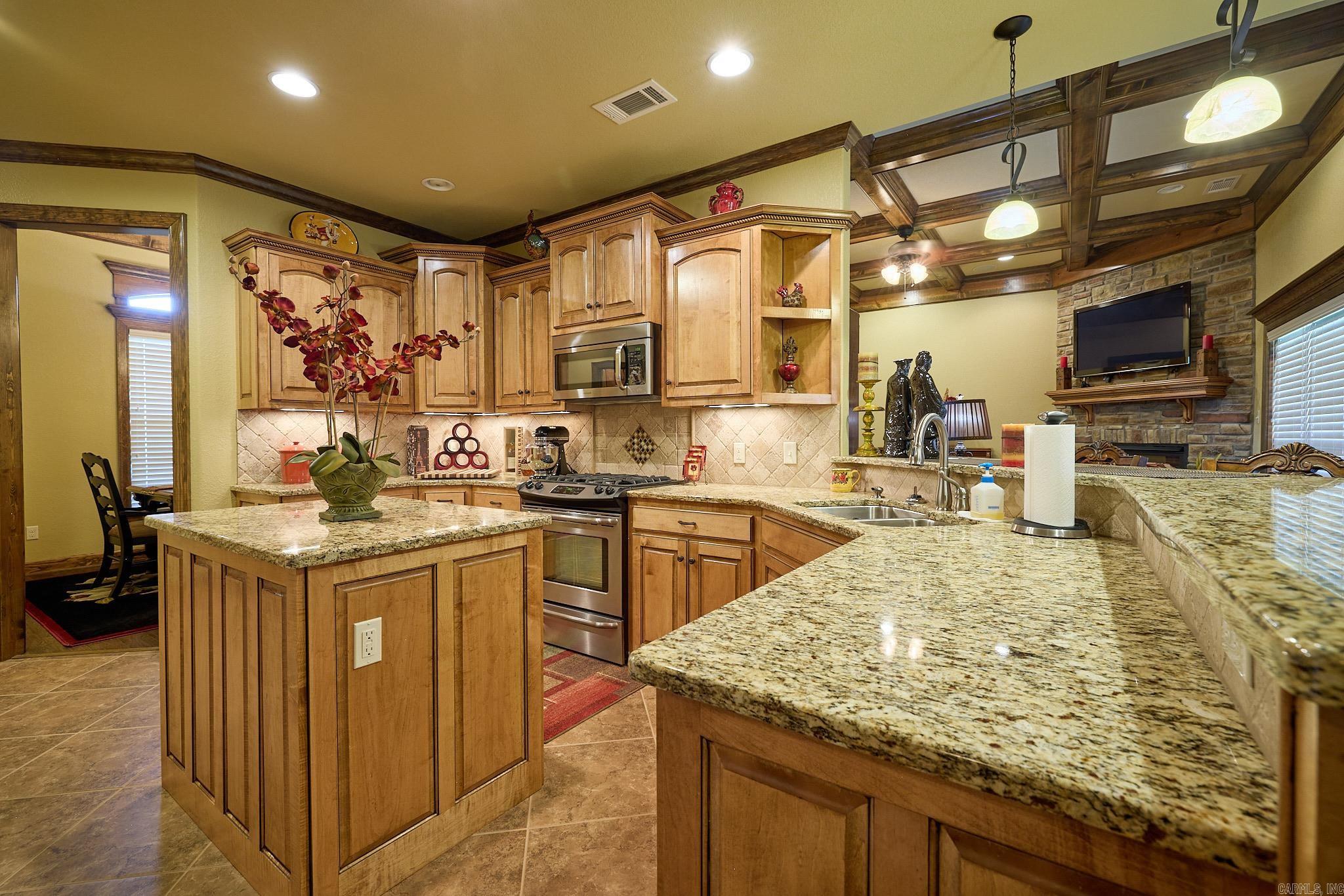 6220 Pierce Manse Loop