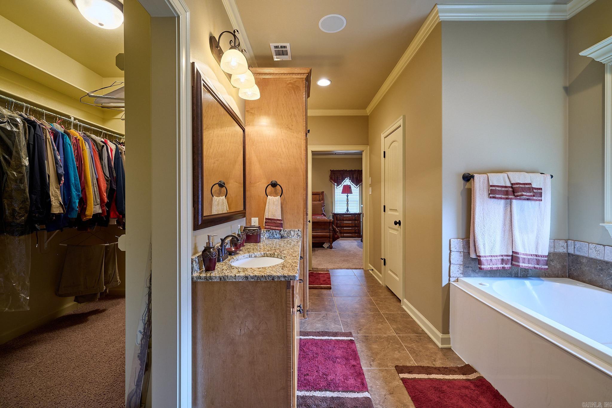 6220 Pierce Manse Loop