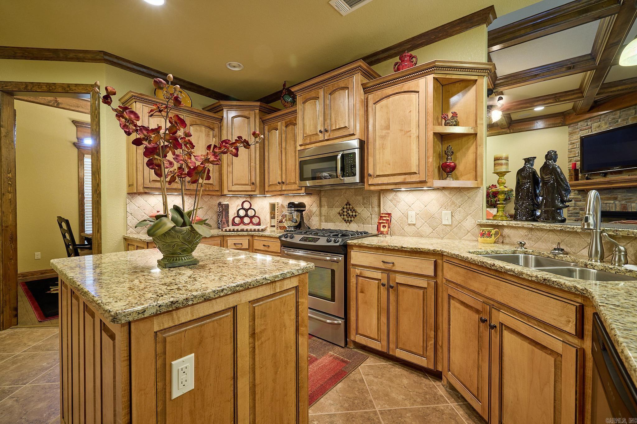 6220 Pierce Manse Loop