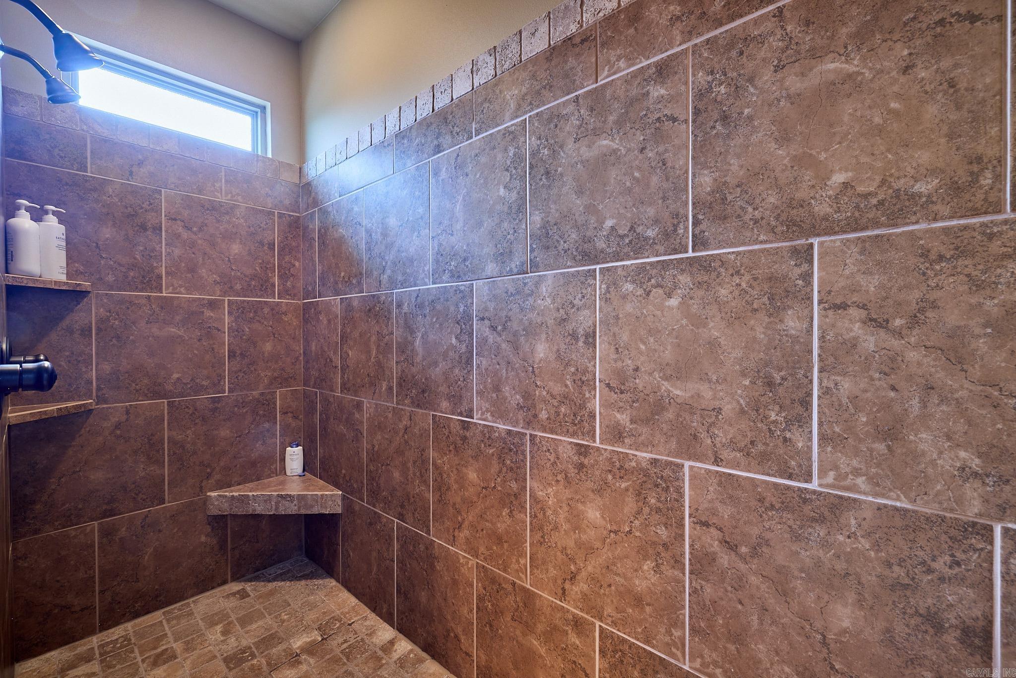 6220 Pierce Manse Loop