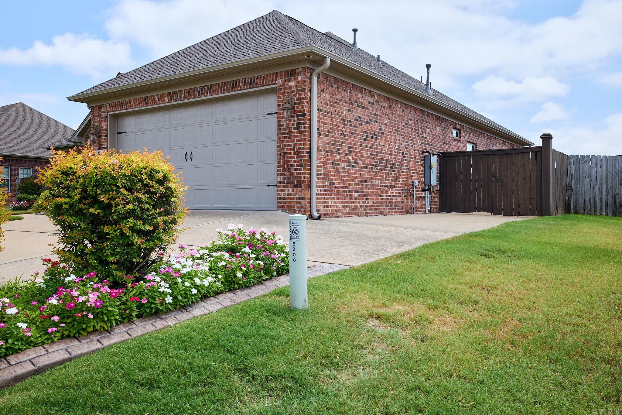 6220 Pierce Manse Loop