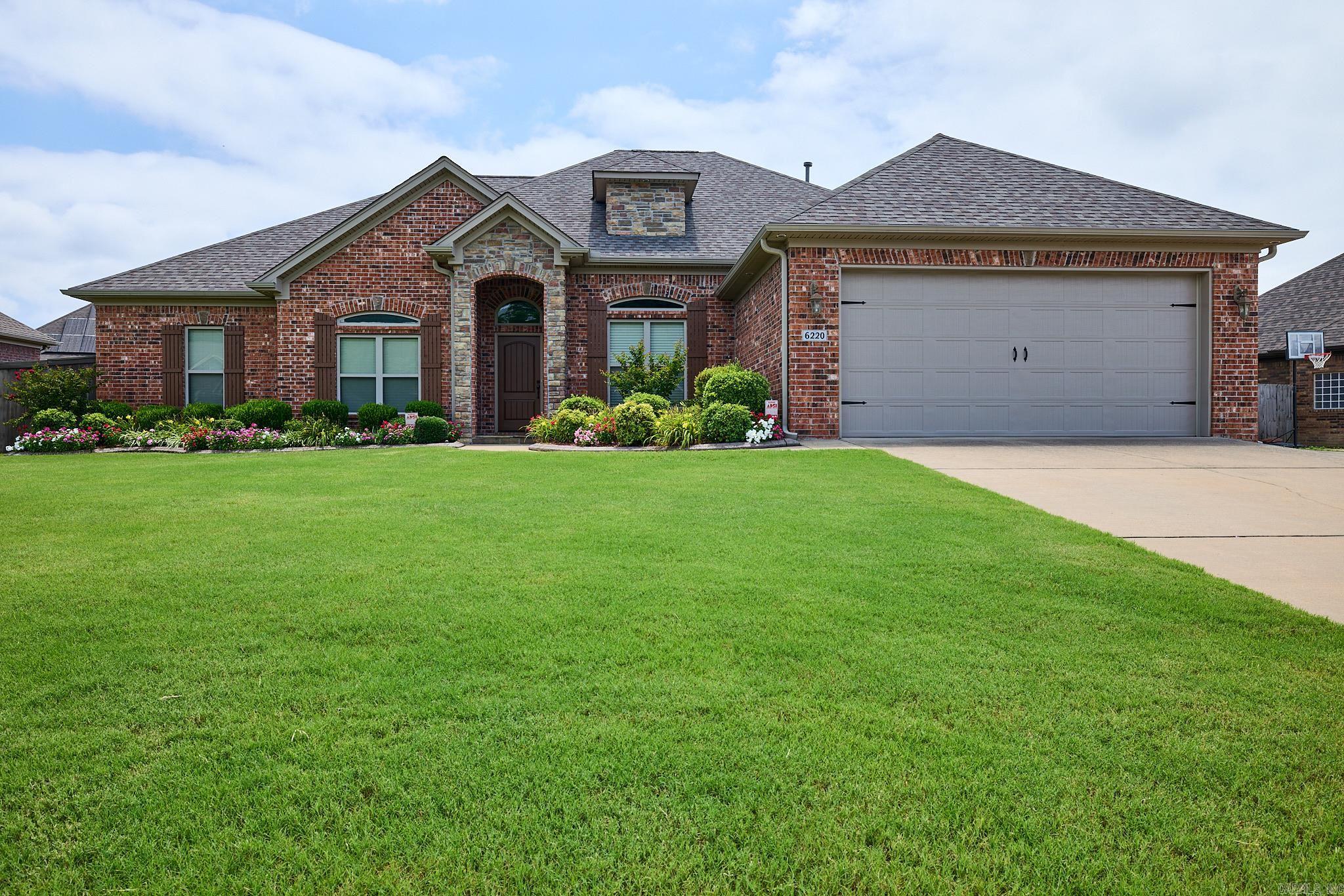 6220 Pierce Manse Loop