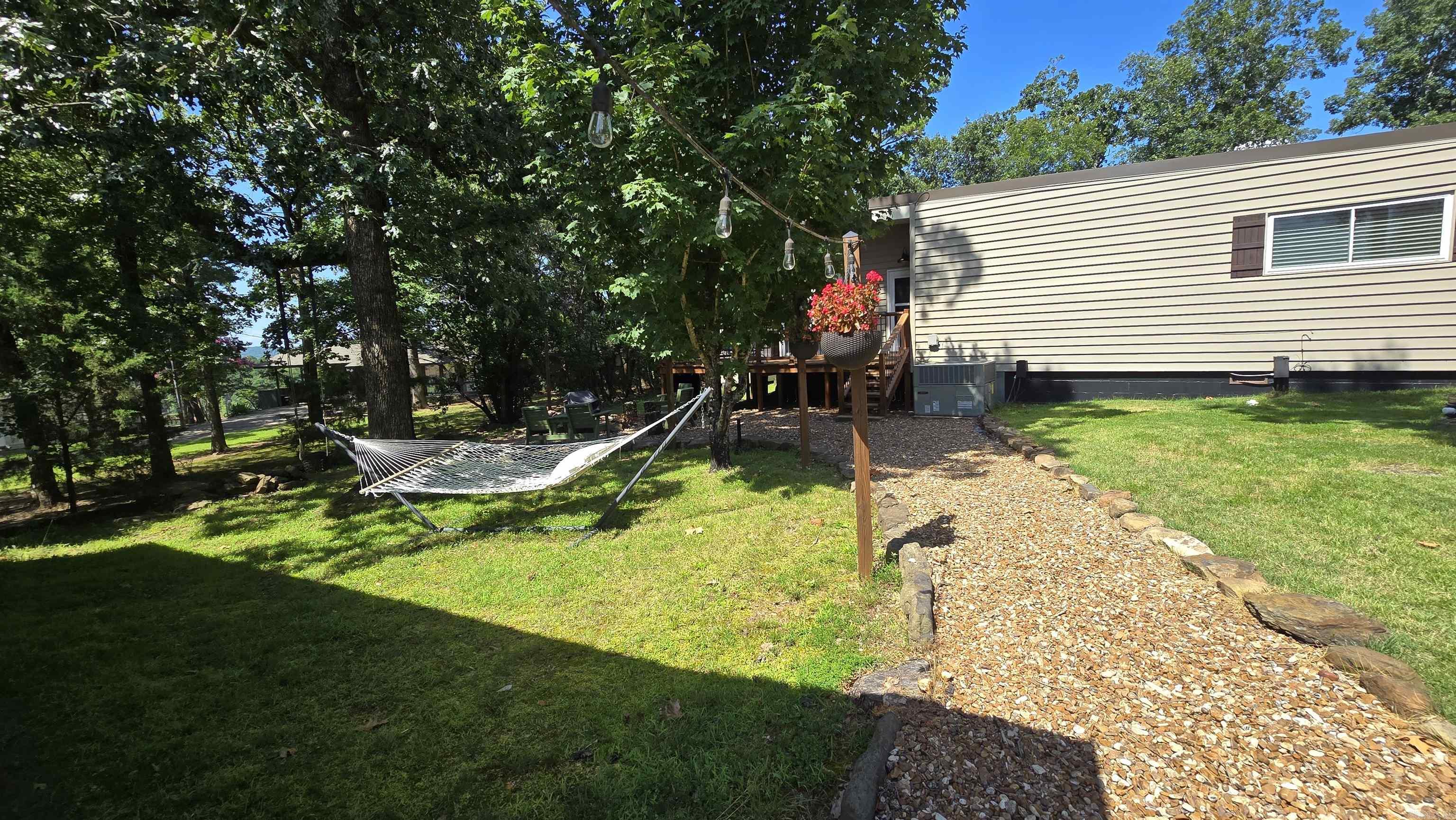 102 Tee Pee Trail Corner