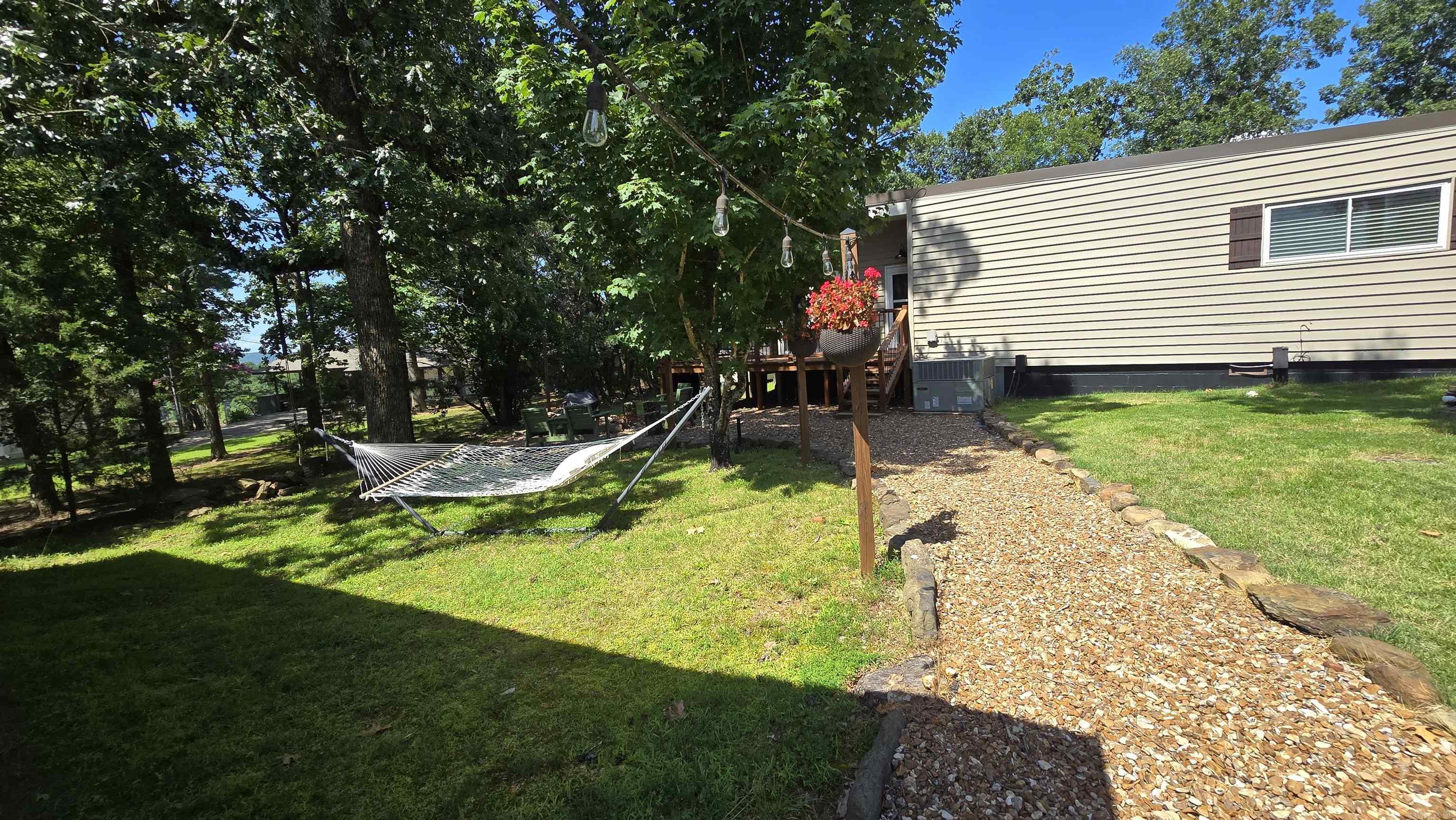 102 Tee Pee Trail Corner