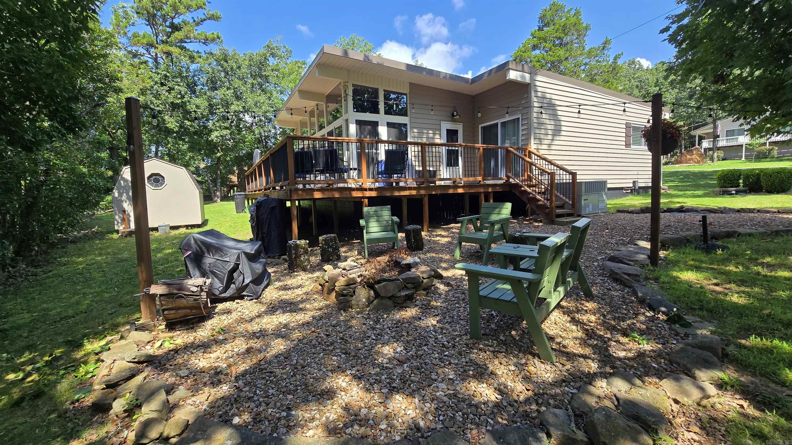 102 Tee Pee Trail Corner