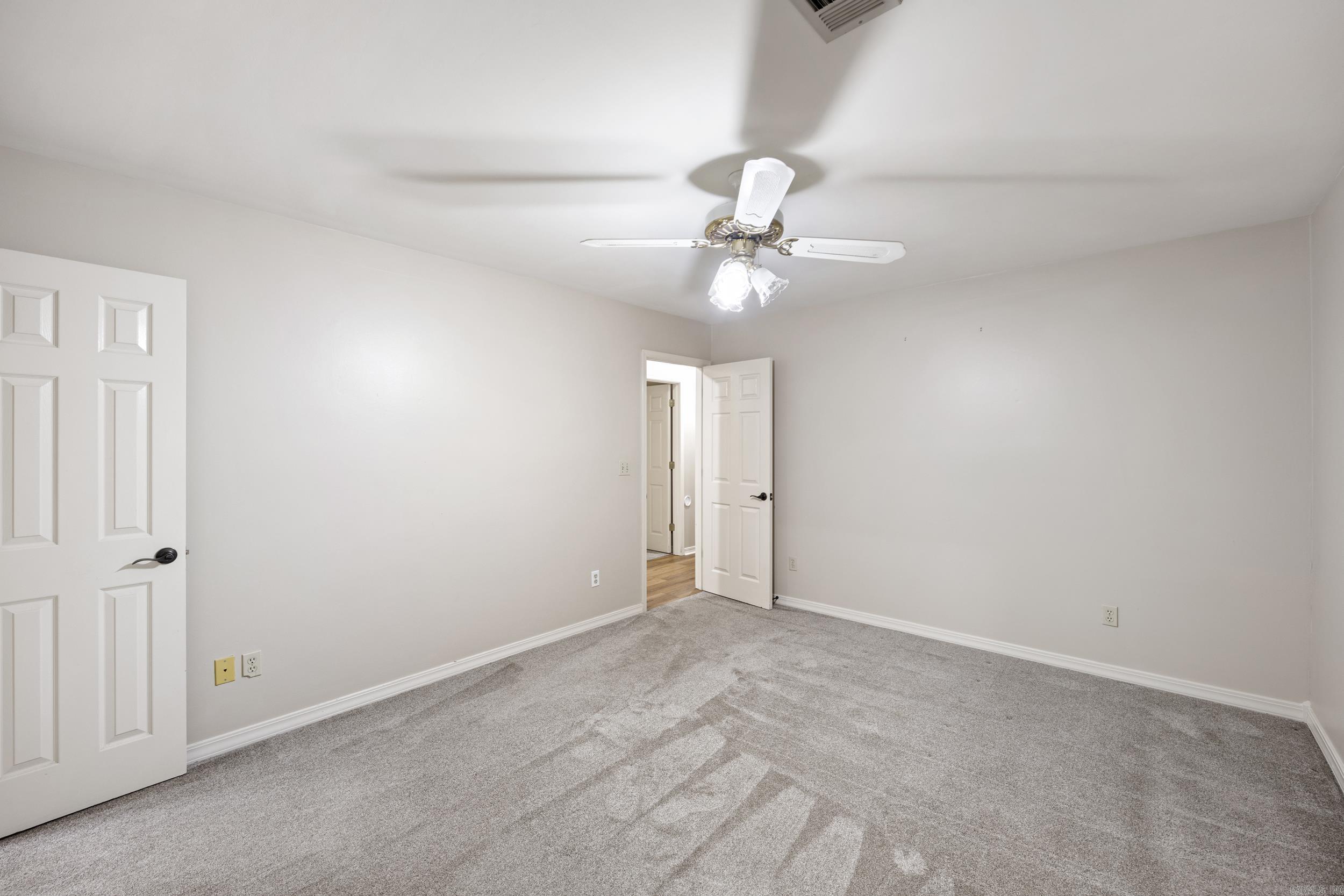 2916 Highland Dr