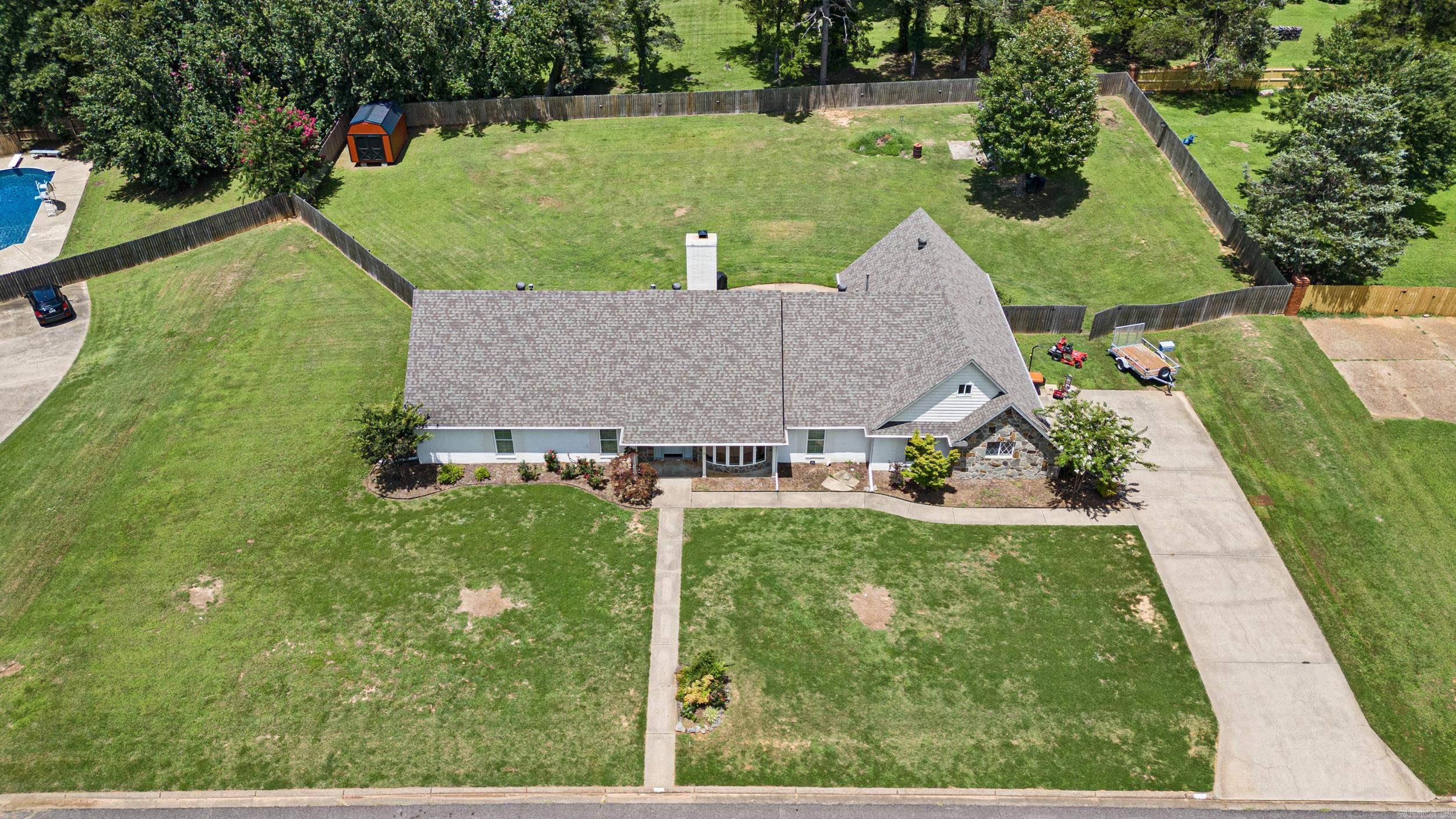 2916 Highland Dr