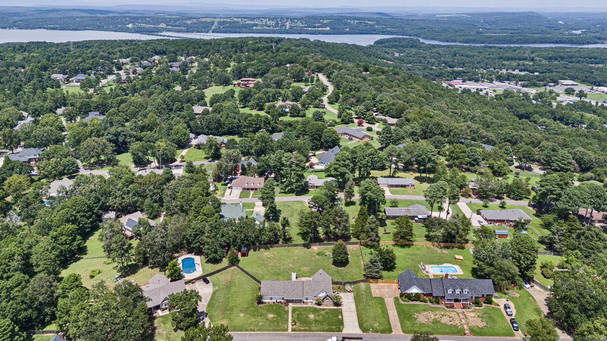 2916 Highland Dr