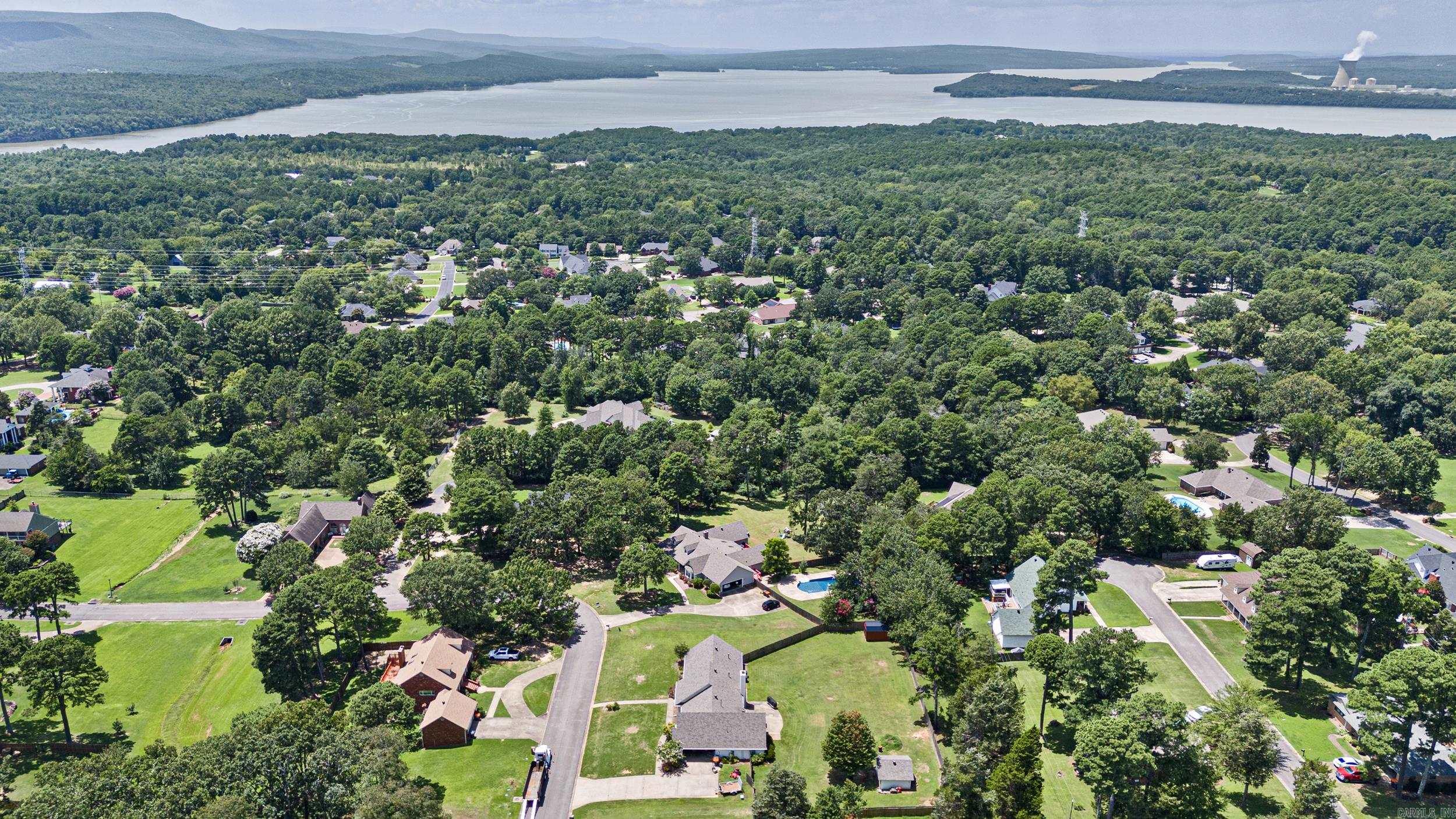 2916 Highland Dr
