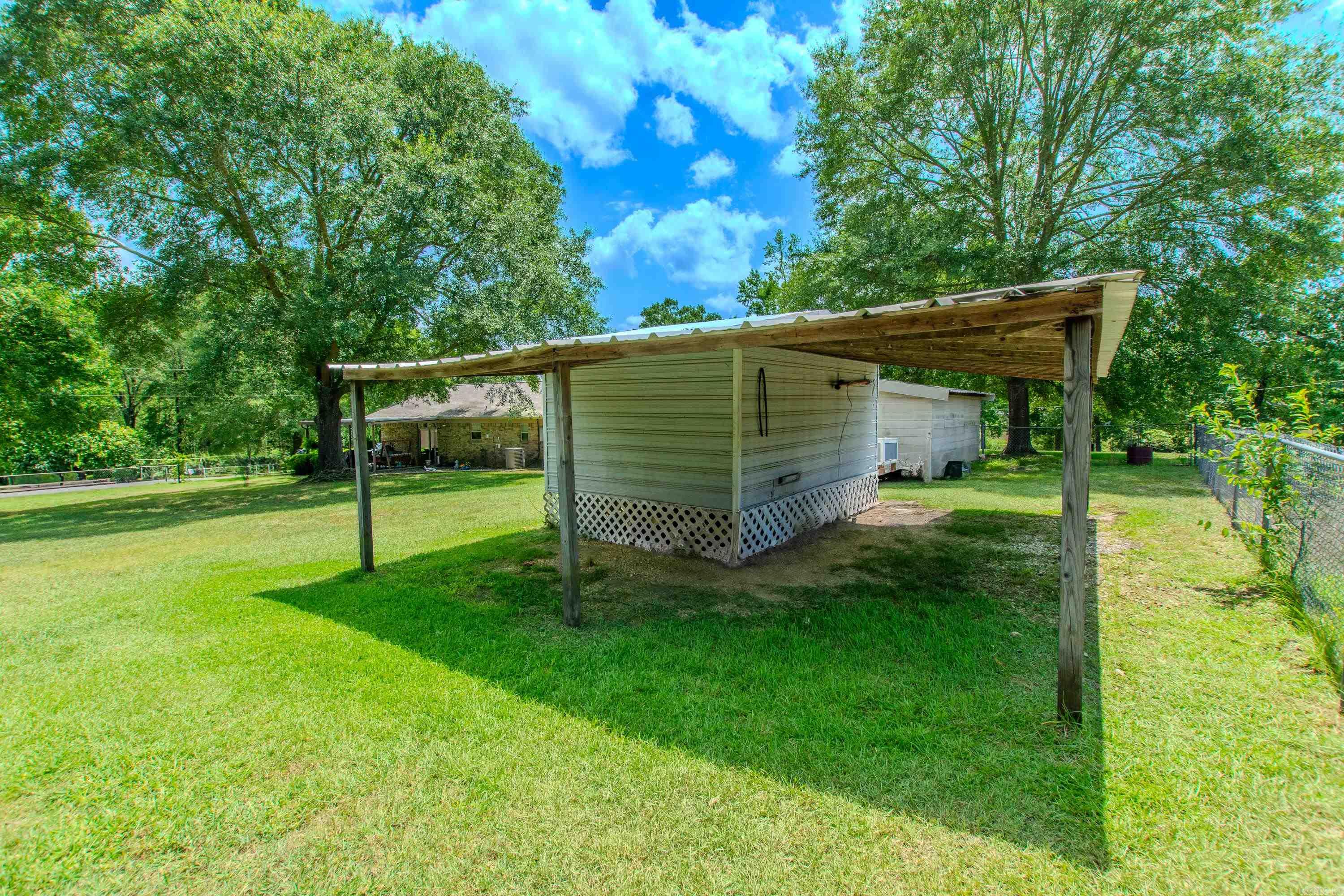 7014 Red Oak Drive