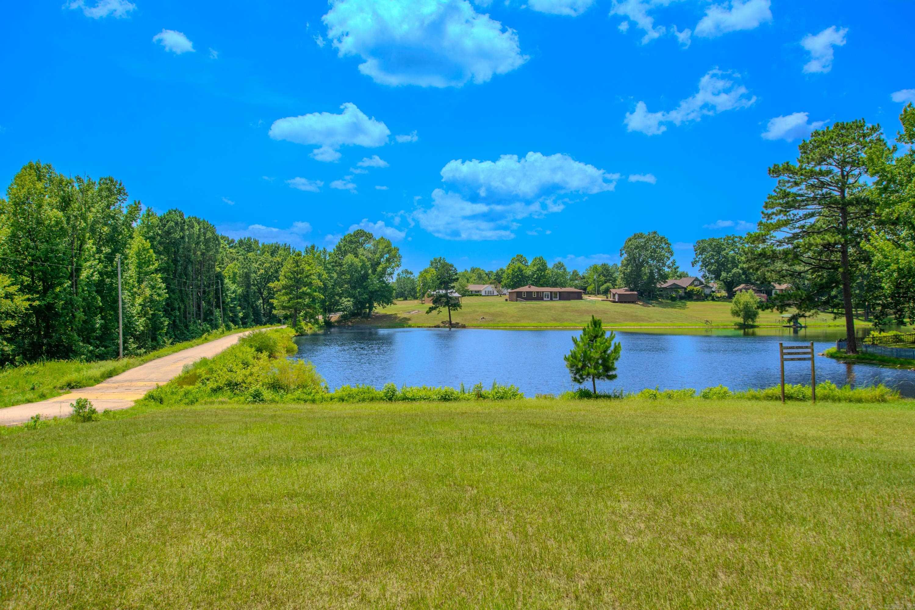 7014 Red Oak Drive