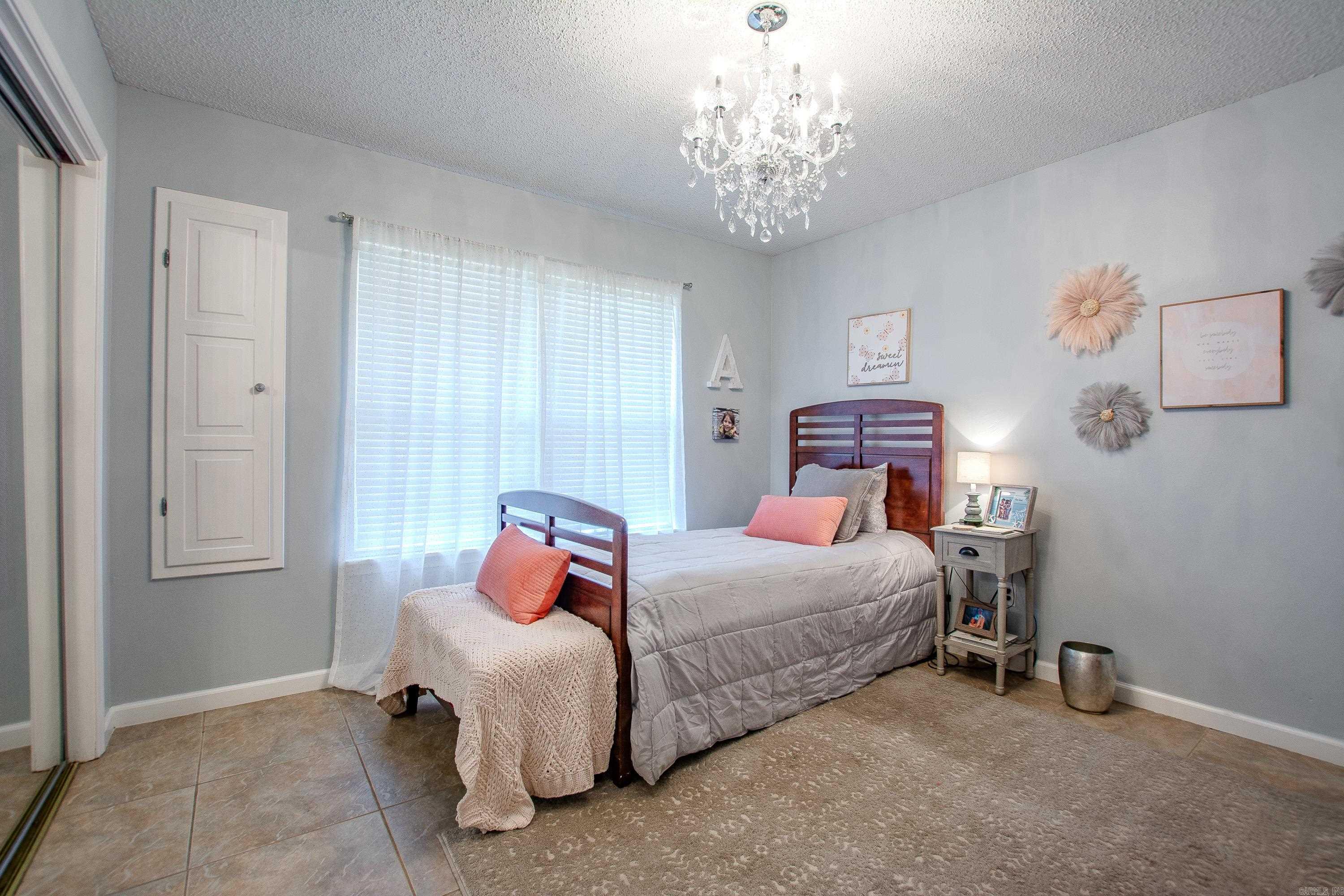 7014 Red Oak Drive