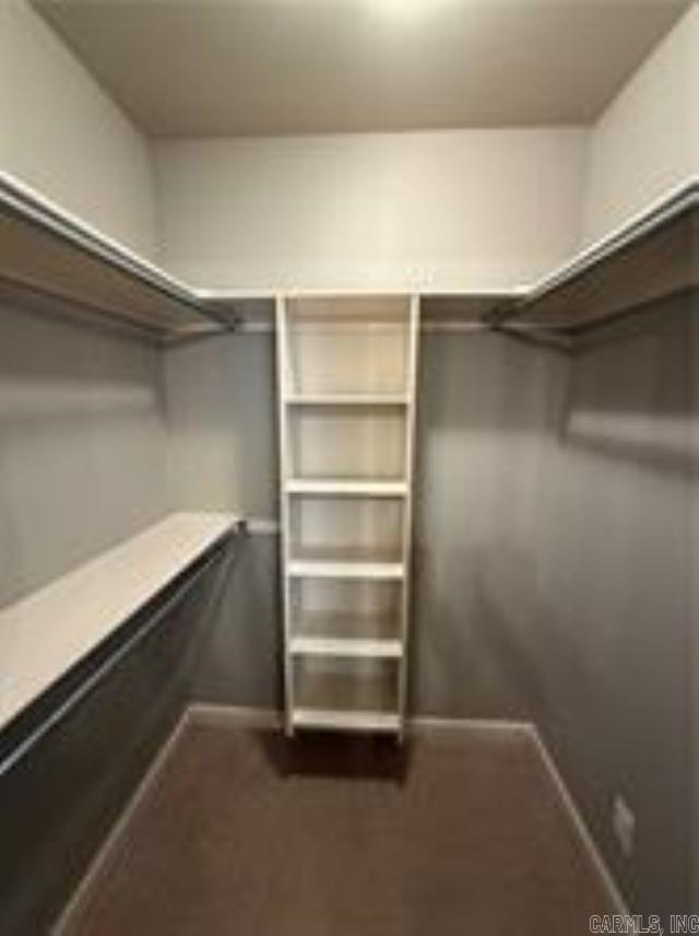 216 Ashbrook Ln