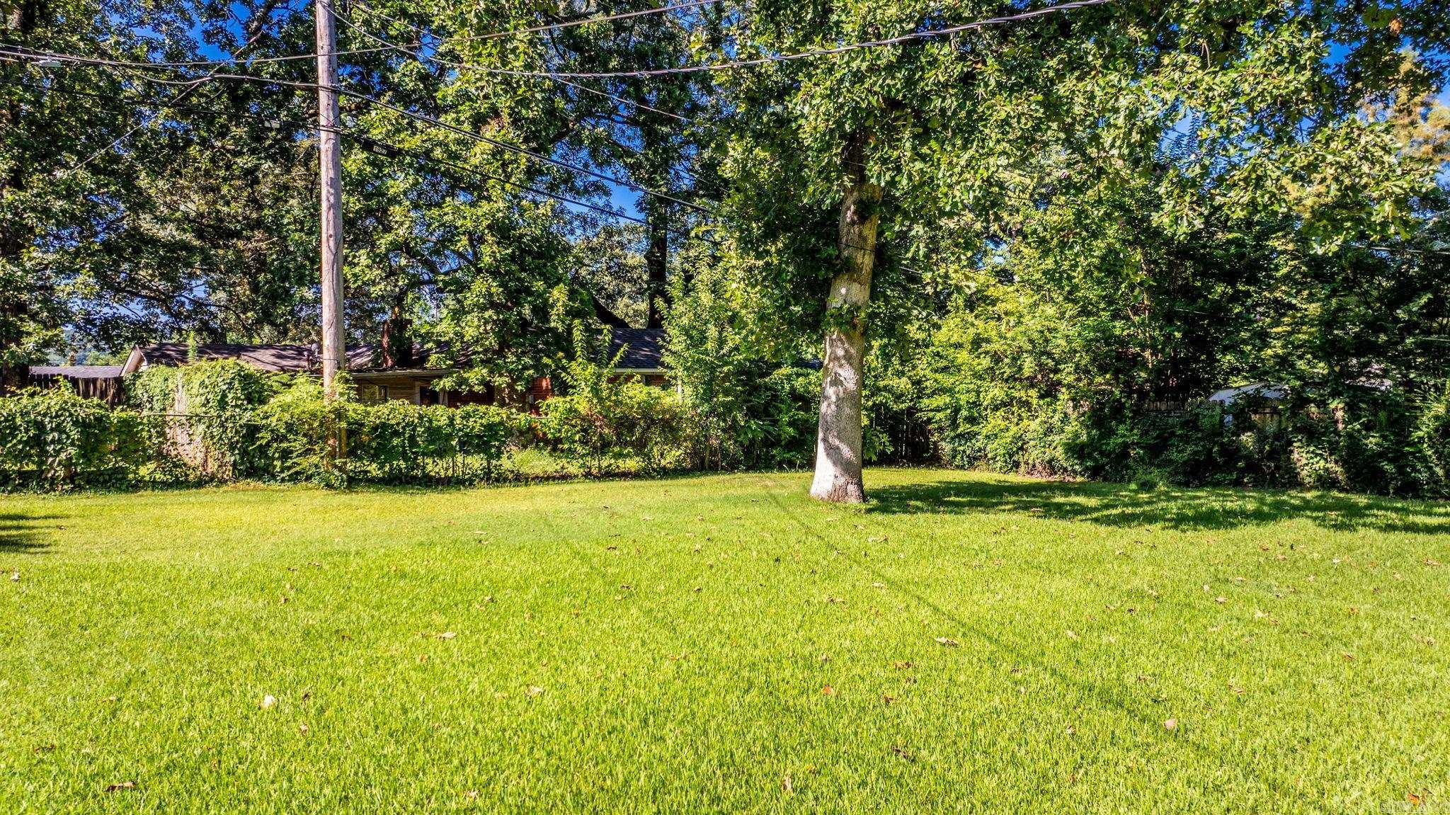 1927 Arrowhead Road