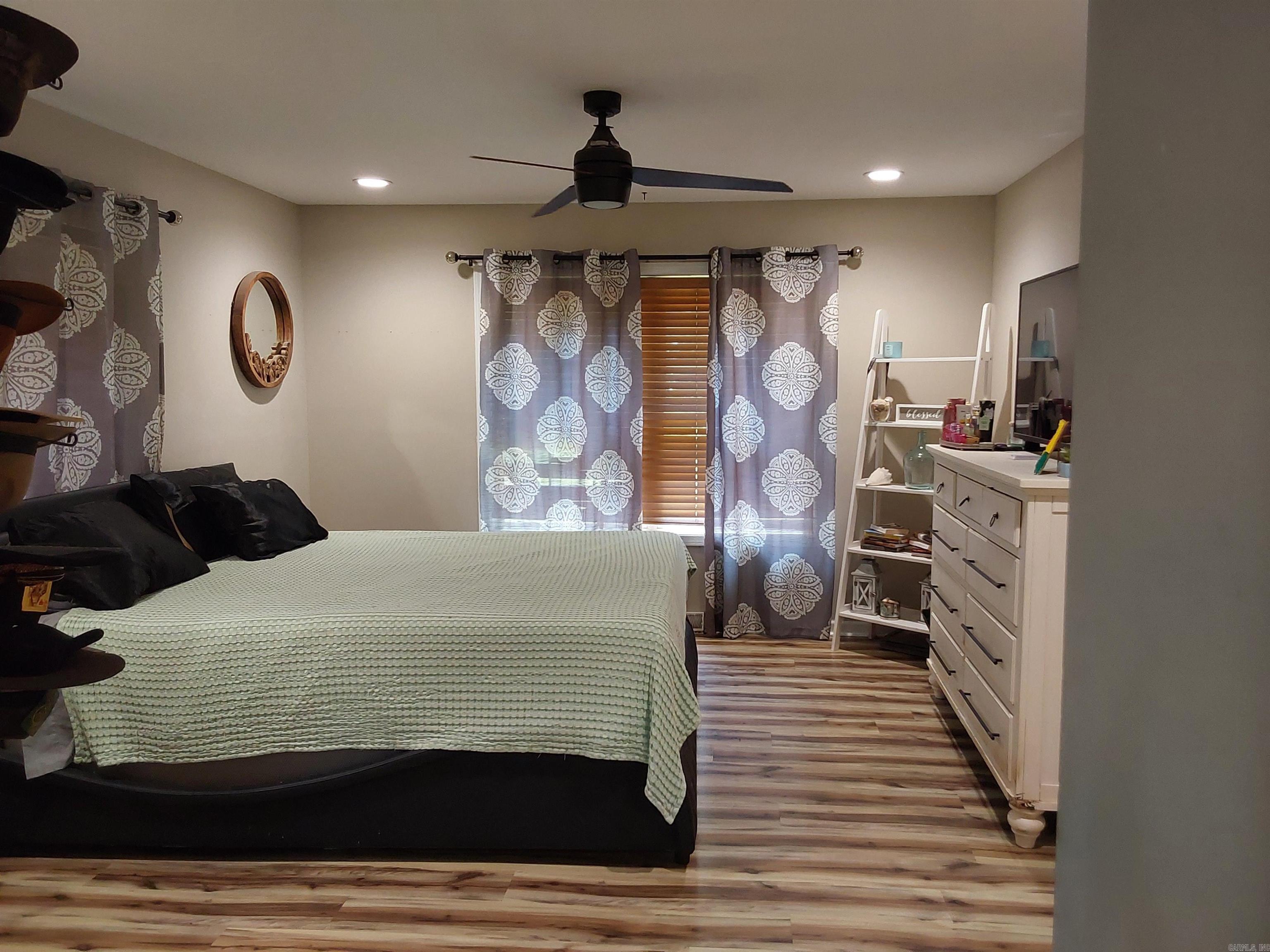 9807 Kling Valley Drive