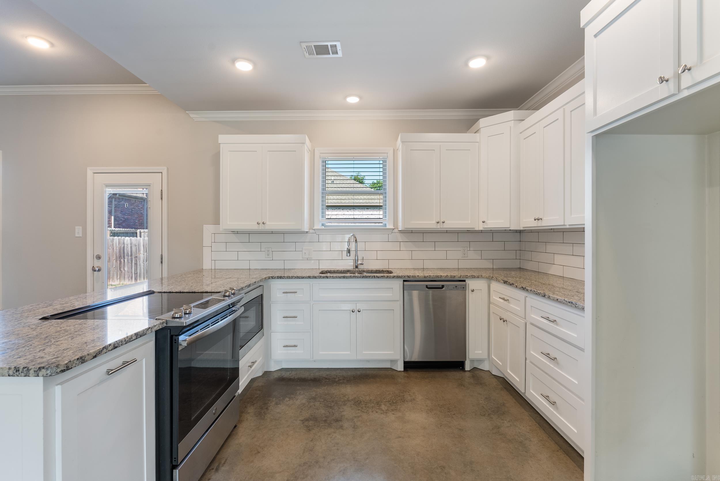 1545 CHERRY BARK DRIVE