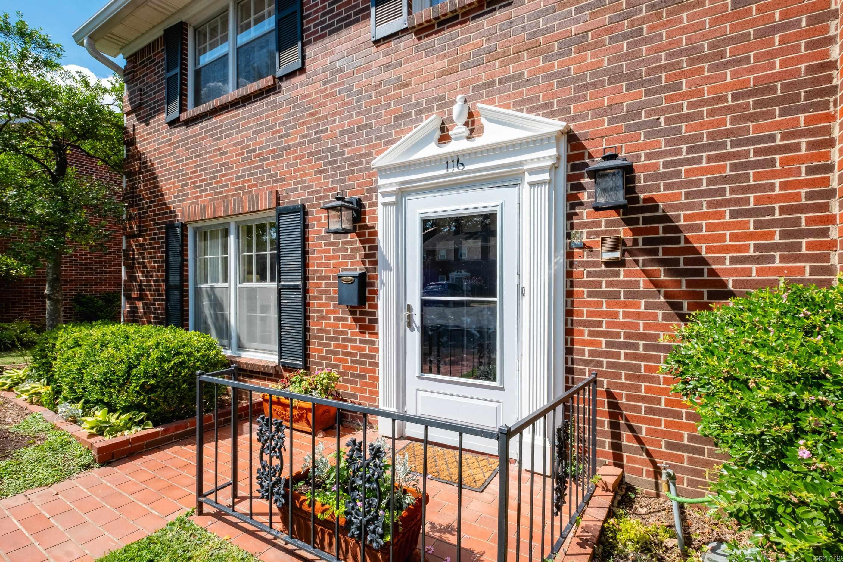 116 Cambridge Place Drive