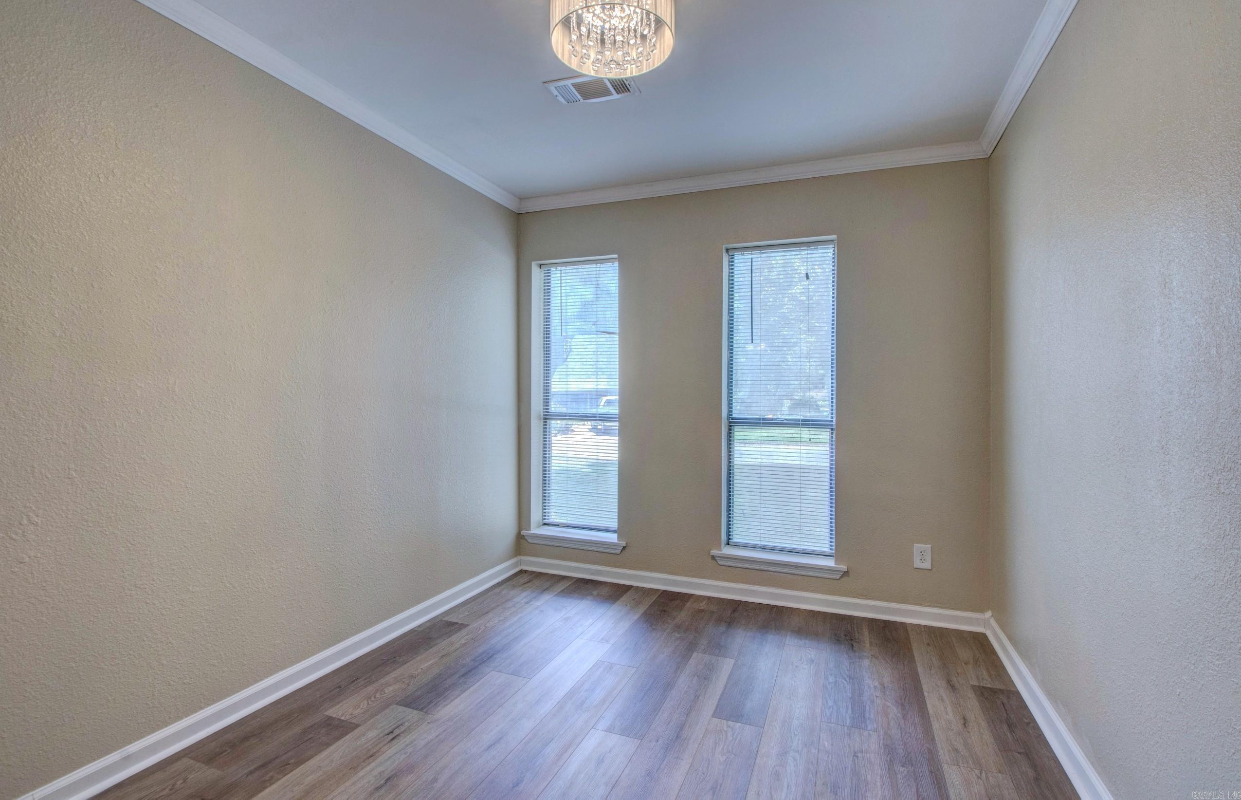 30 Pheasant Run Drive