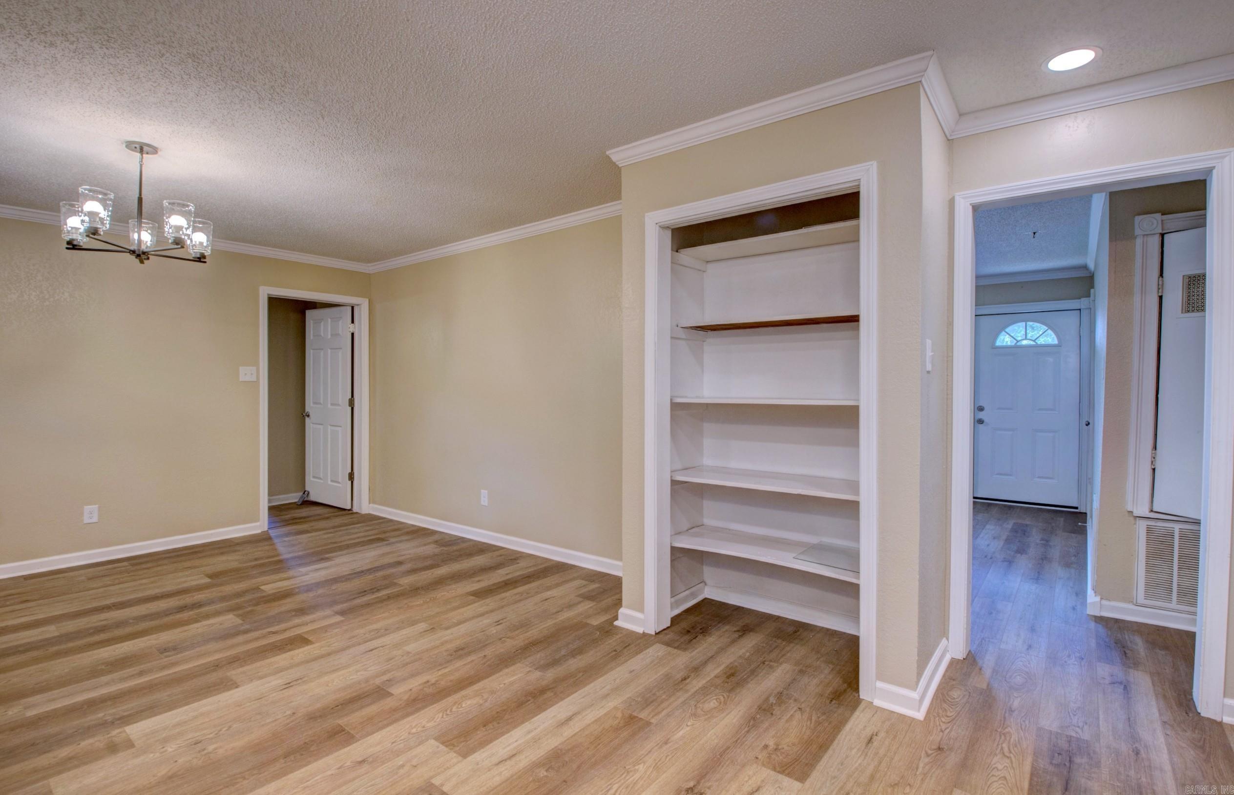 30 Pheasant Run Drive