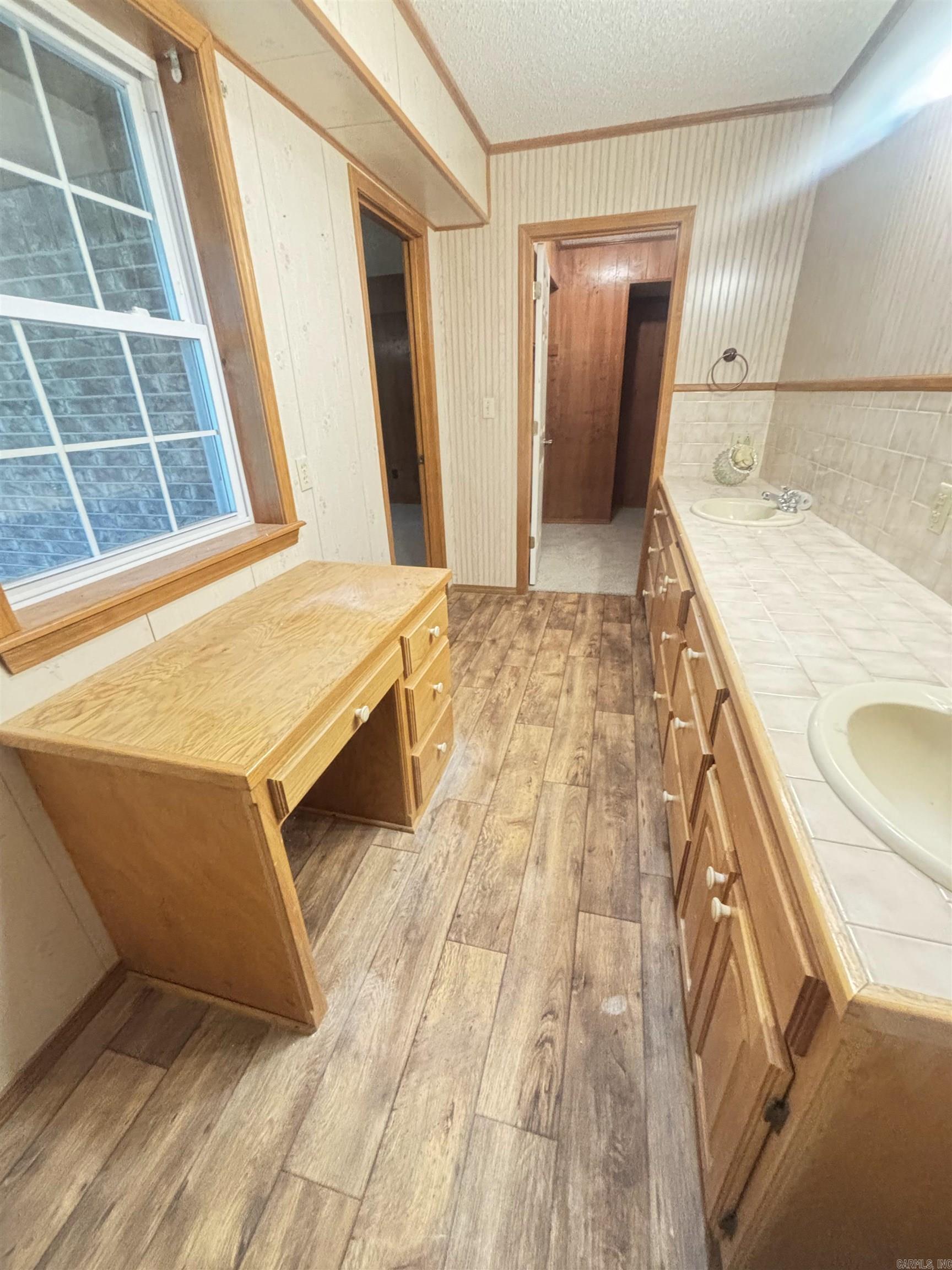 13 Artesian Well Road