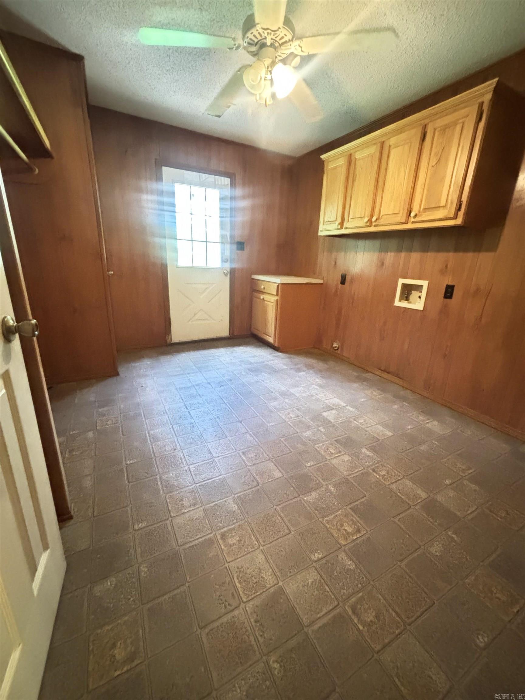 13 Artesian Well Road