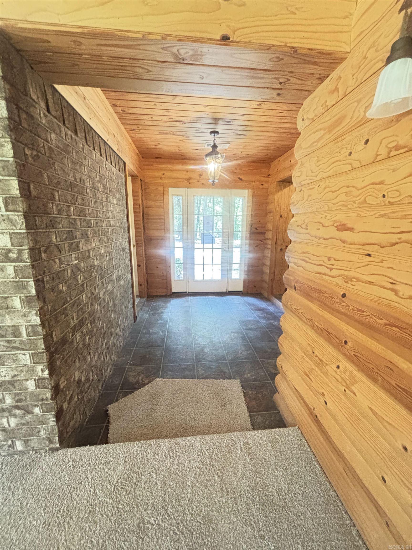 13 Artesian Well Road