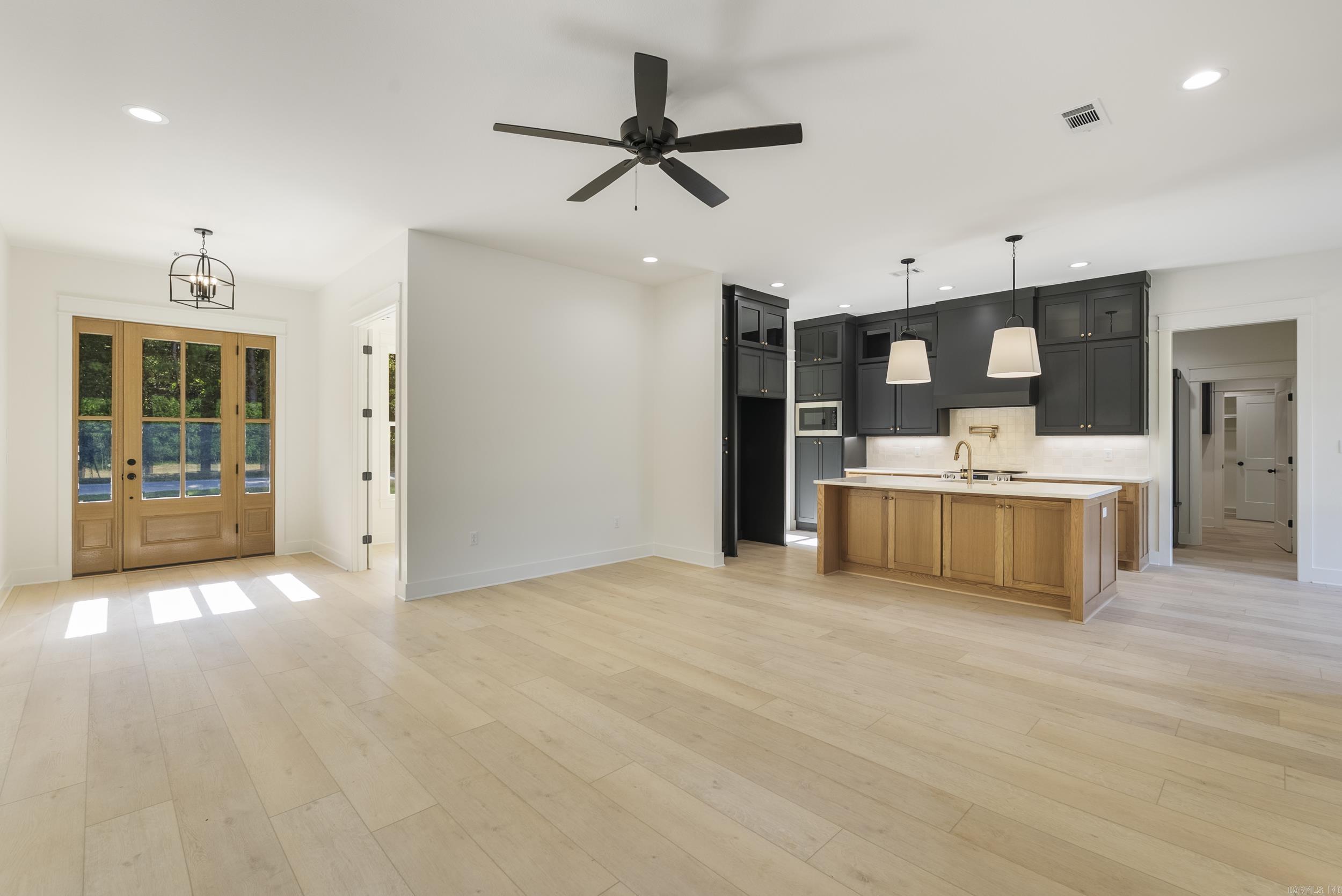 9 Cardin Cove
