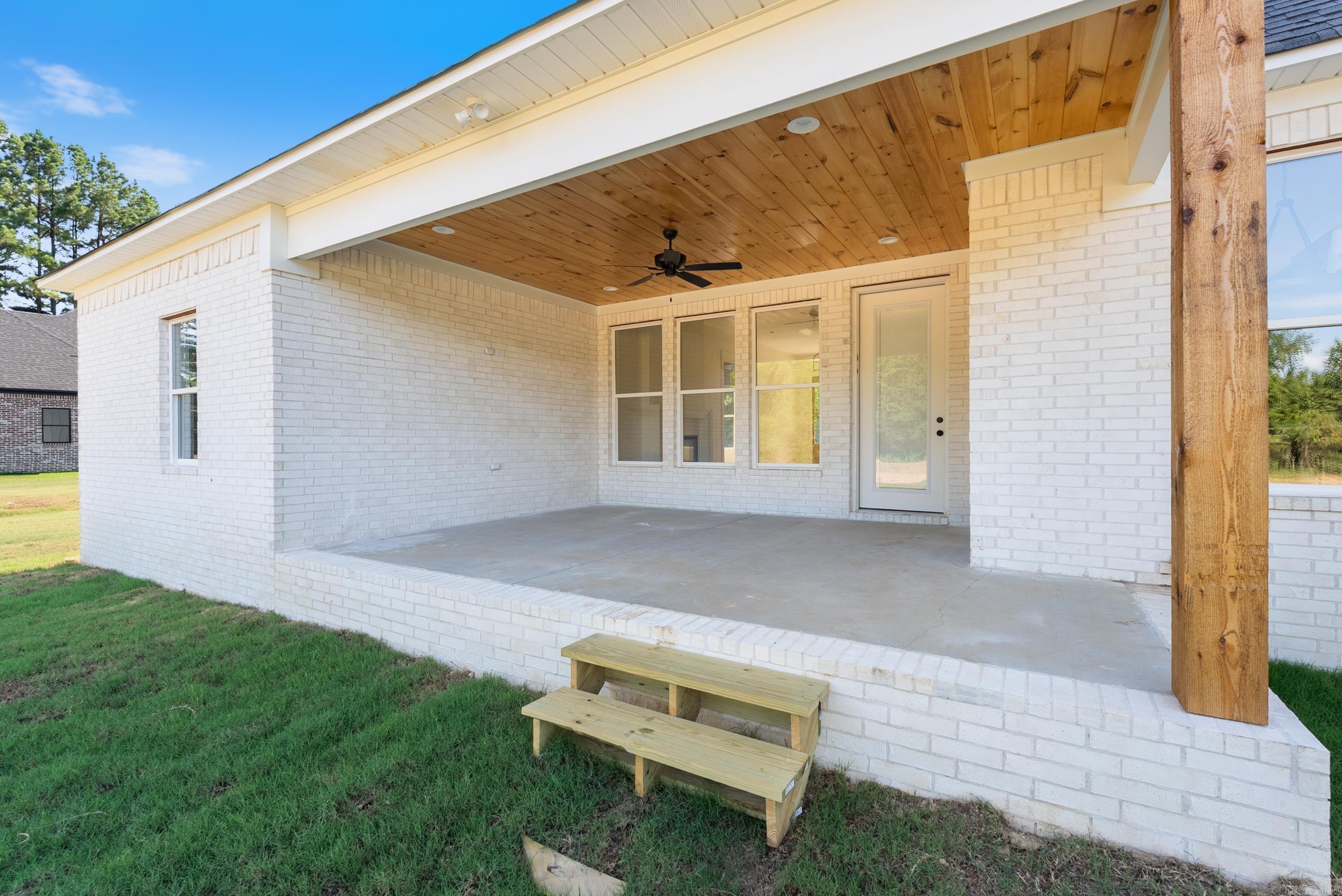 9 Cardin Cove