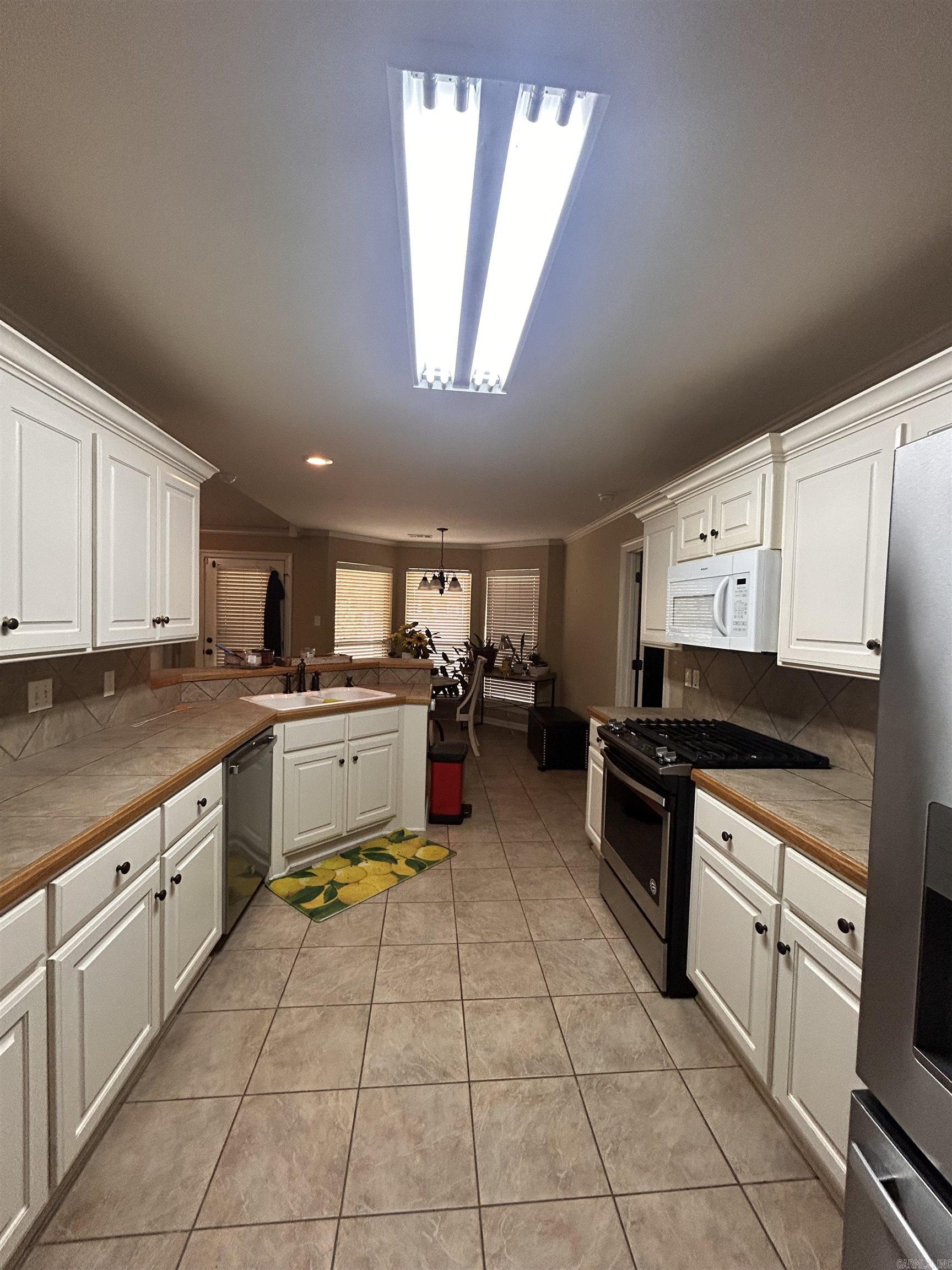 14408 Wimbledon Loop
