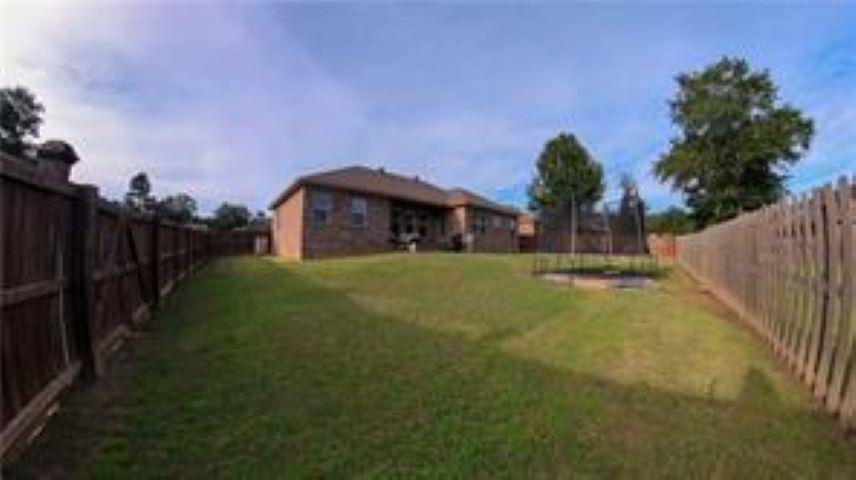 200 Redwood