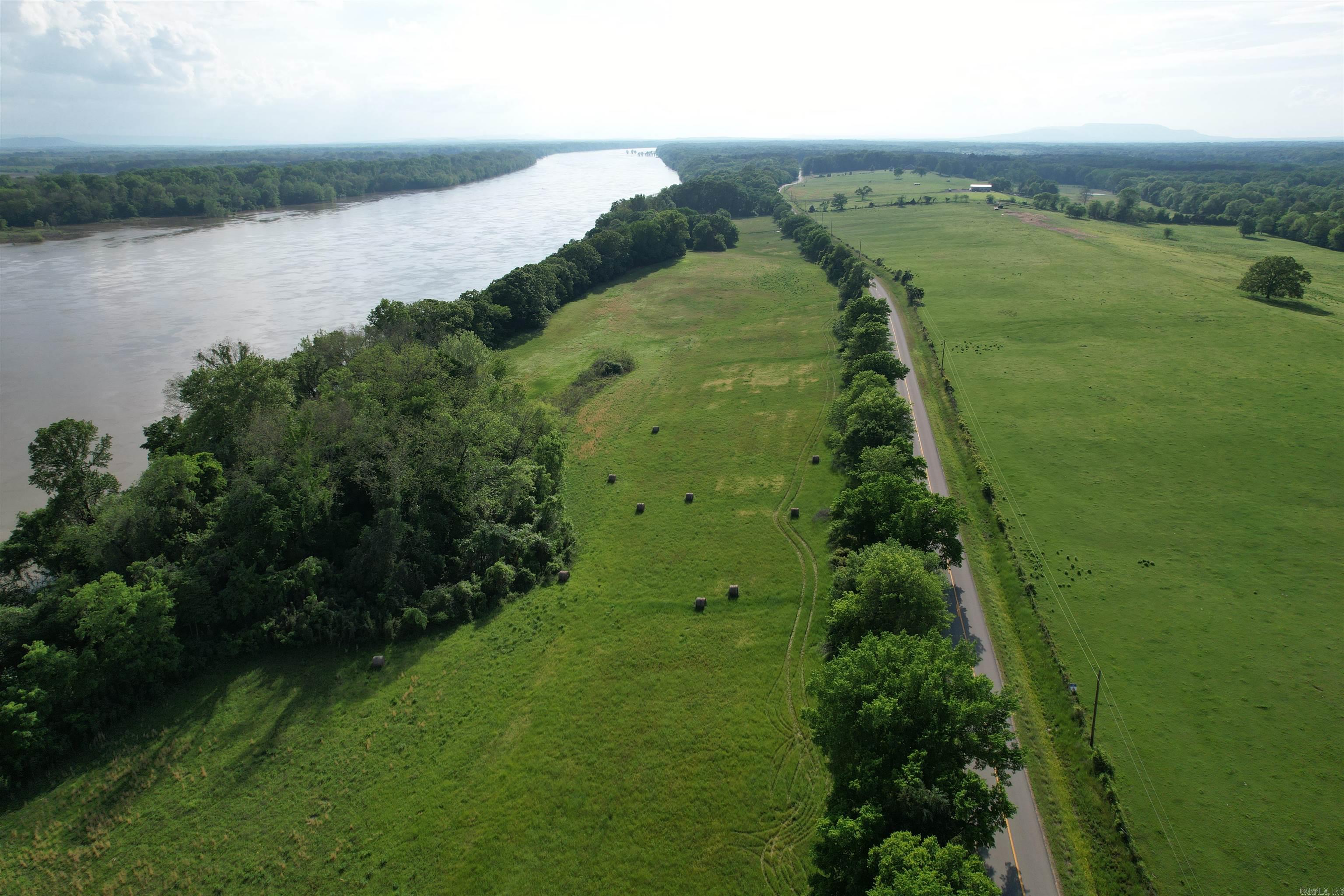 Tract 10 Hwy 105 South