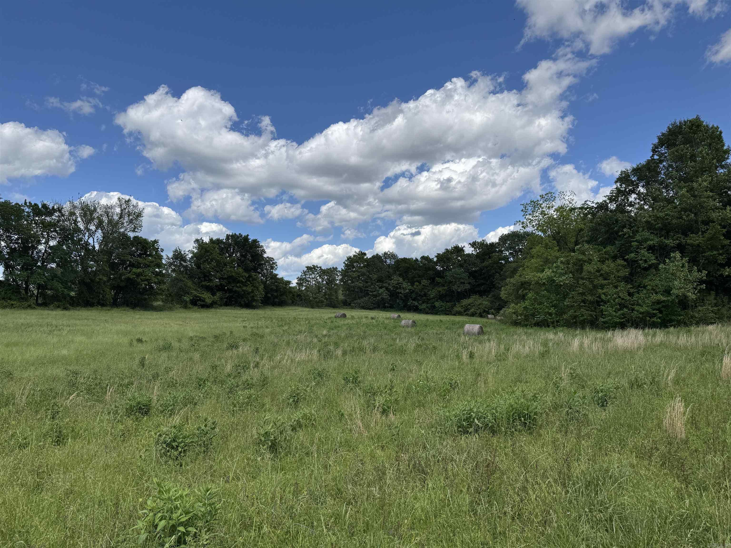 Tract 10 Hwy 105 South