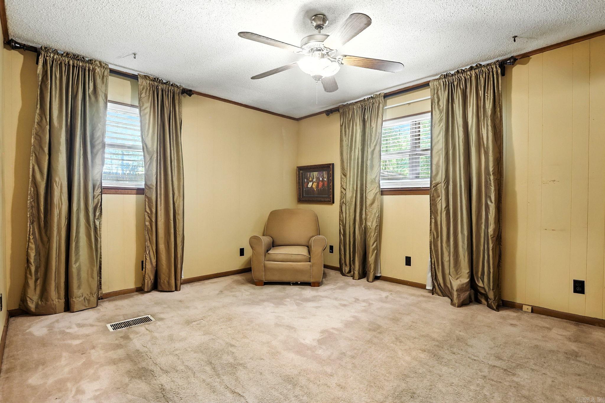 2911 Linda Kay Dr