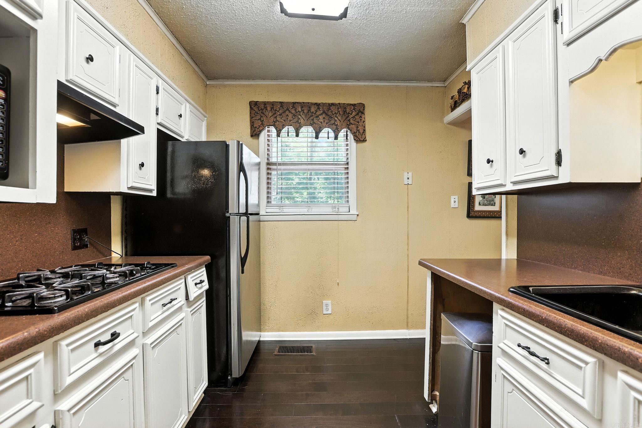 2911 Linda Kay Dr
