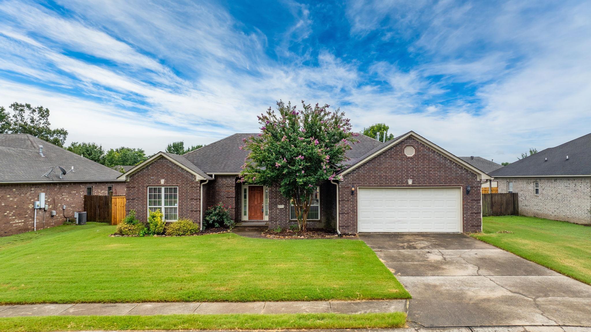 2402 Lancashire Lane