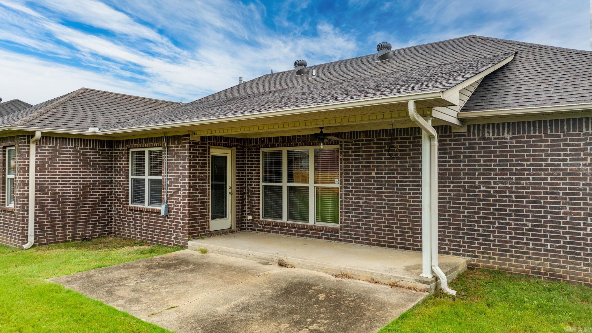 2402 Lancashire Lane